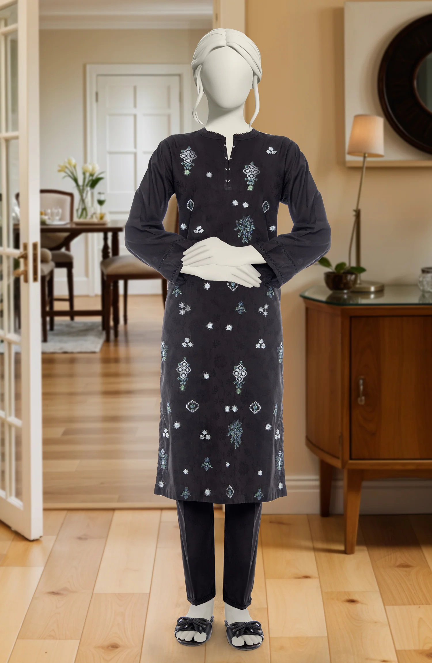 EMBROIDERED JACQUARD STITCHED 2 PIECE