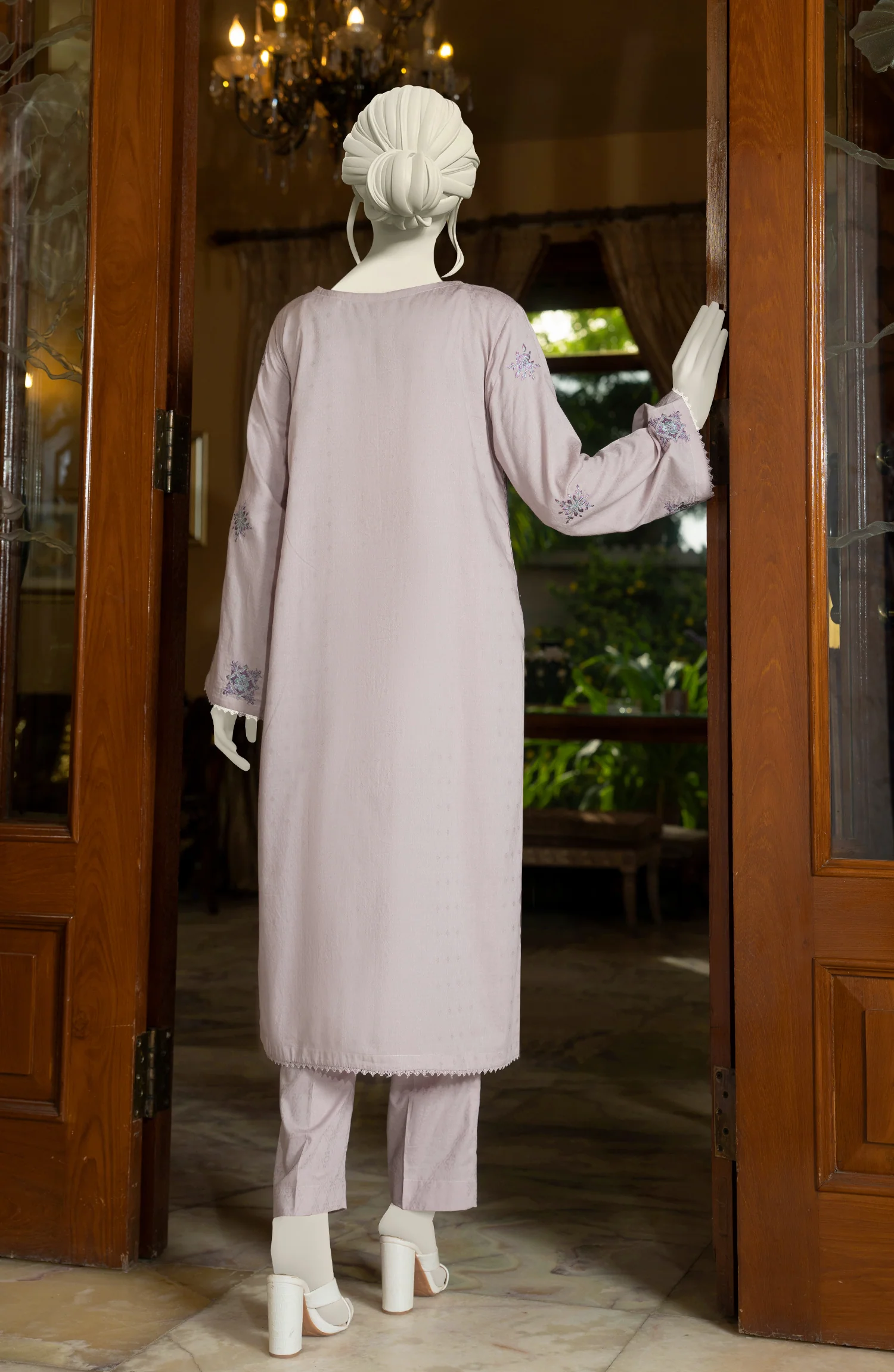 EMBROIDERED JACQUARD STITCHED 2 PIECE - Image 3
