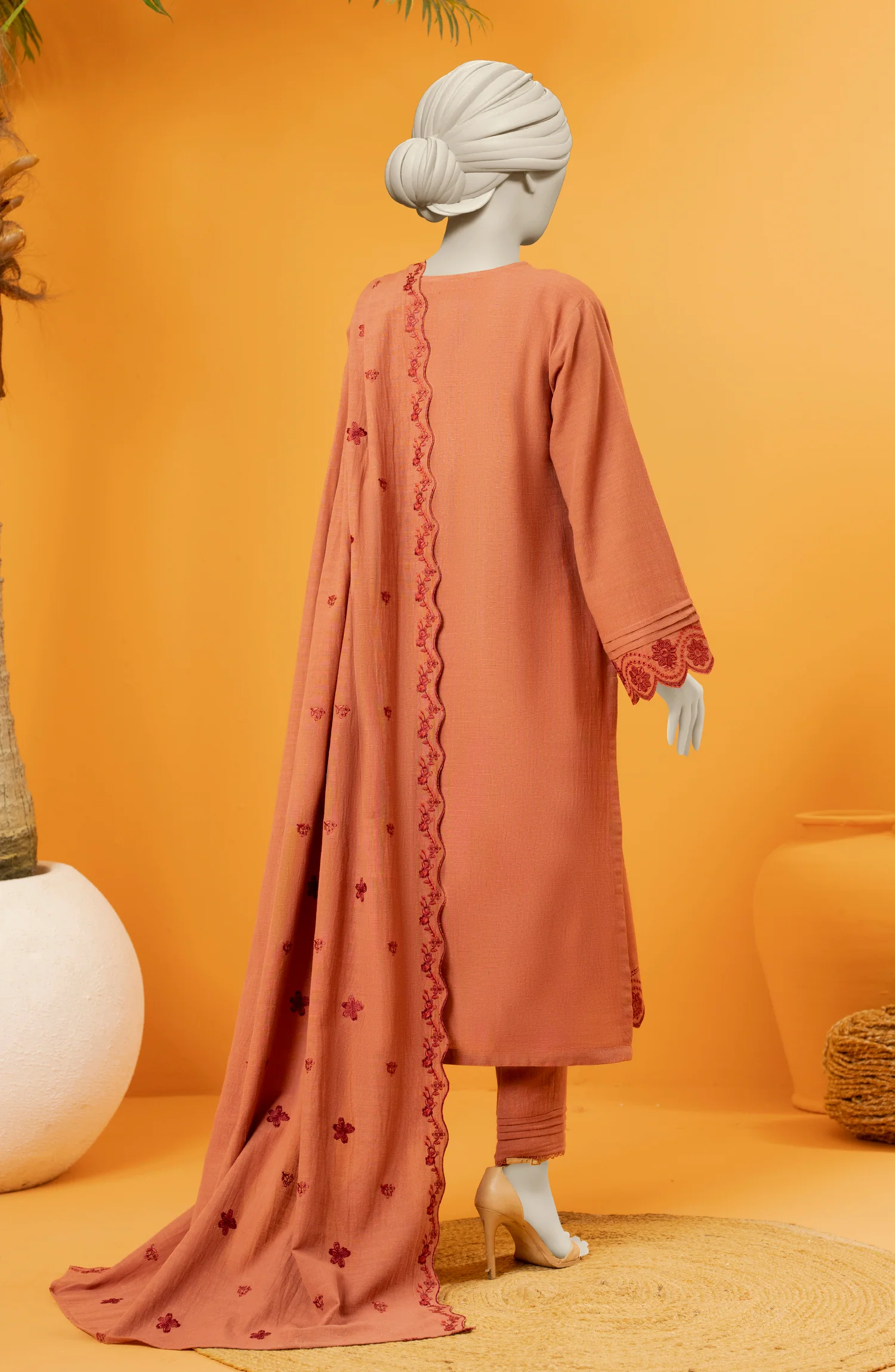EMBROIDERED KHADDAR 3PCS UNSTITCHED - Image 5