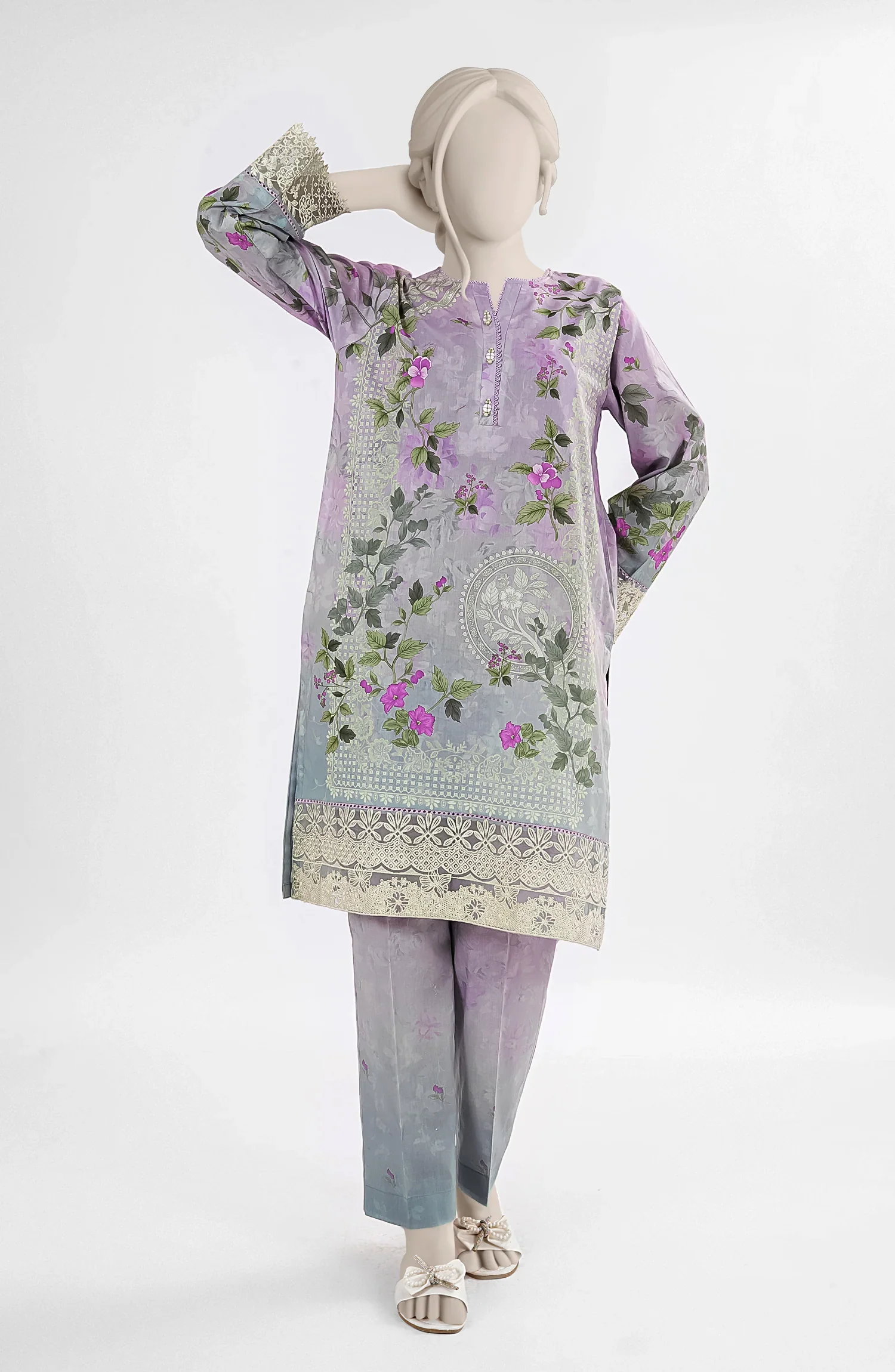 EMBROIDERED PRINTED CAMBRIC STITCHED 2 PIECE - Image 4