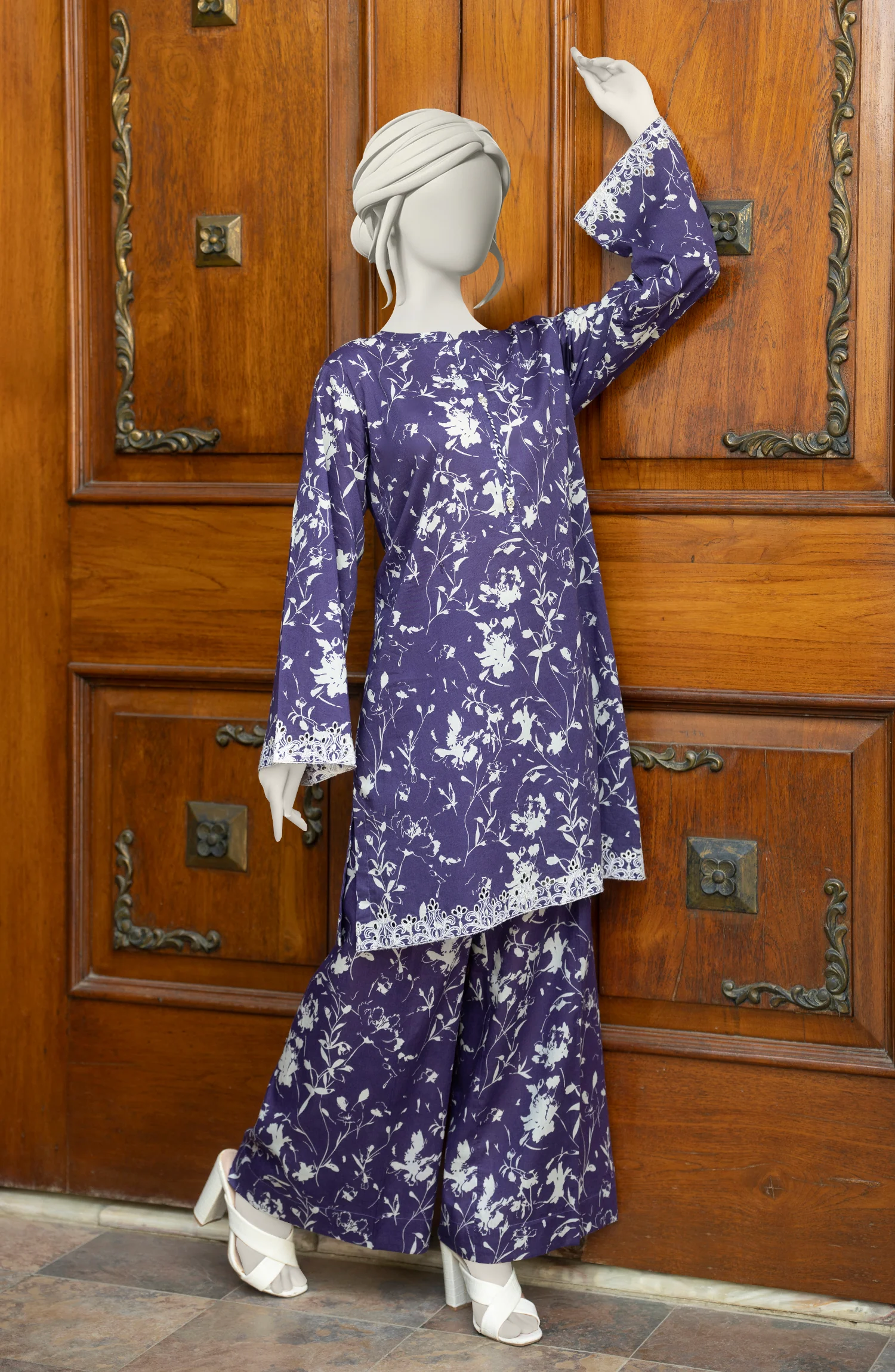 EMBROIDERED PRINTED LAWN STITCHED 2 PIECE - Image 5
