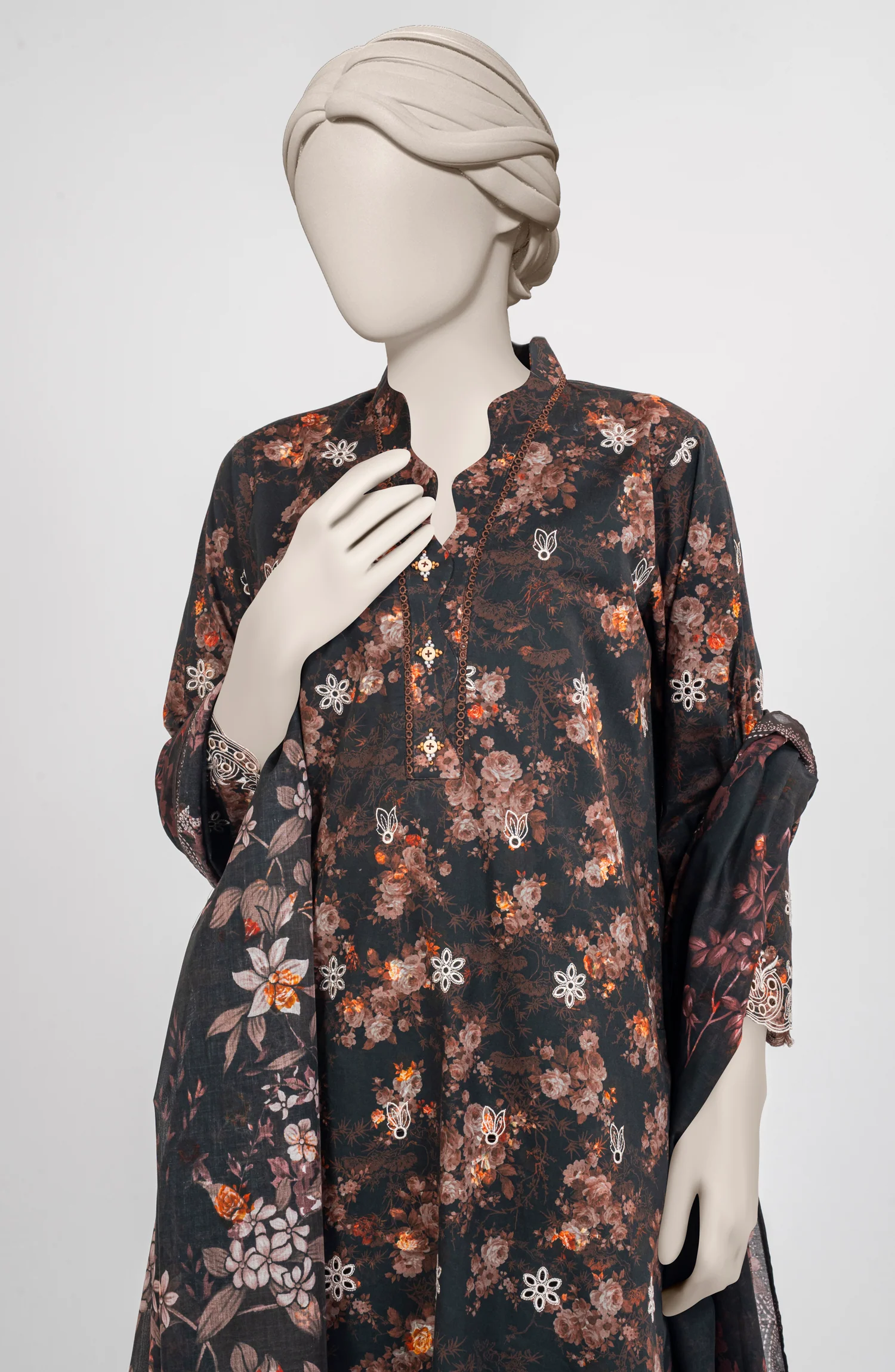 EMBROIDERED PRINTED LAWN STITCHED 3 PIECE - Image 3