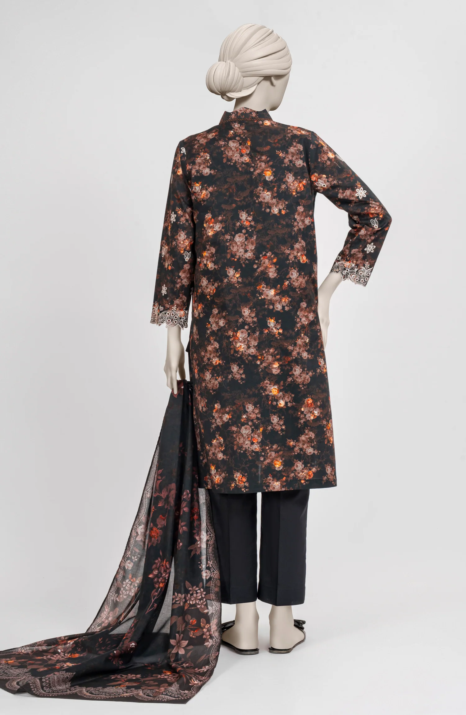 EMBROIDERED PRINTED LAWN STITCHED 3 PIECE - Image 4