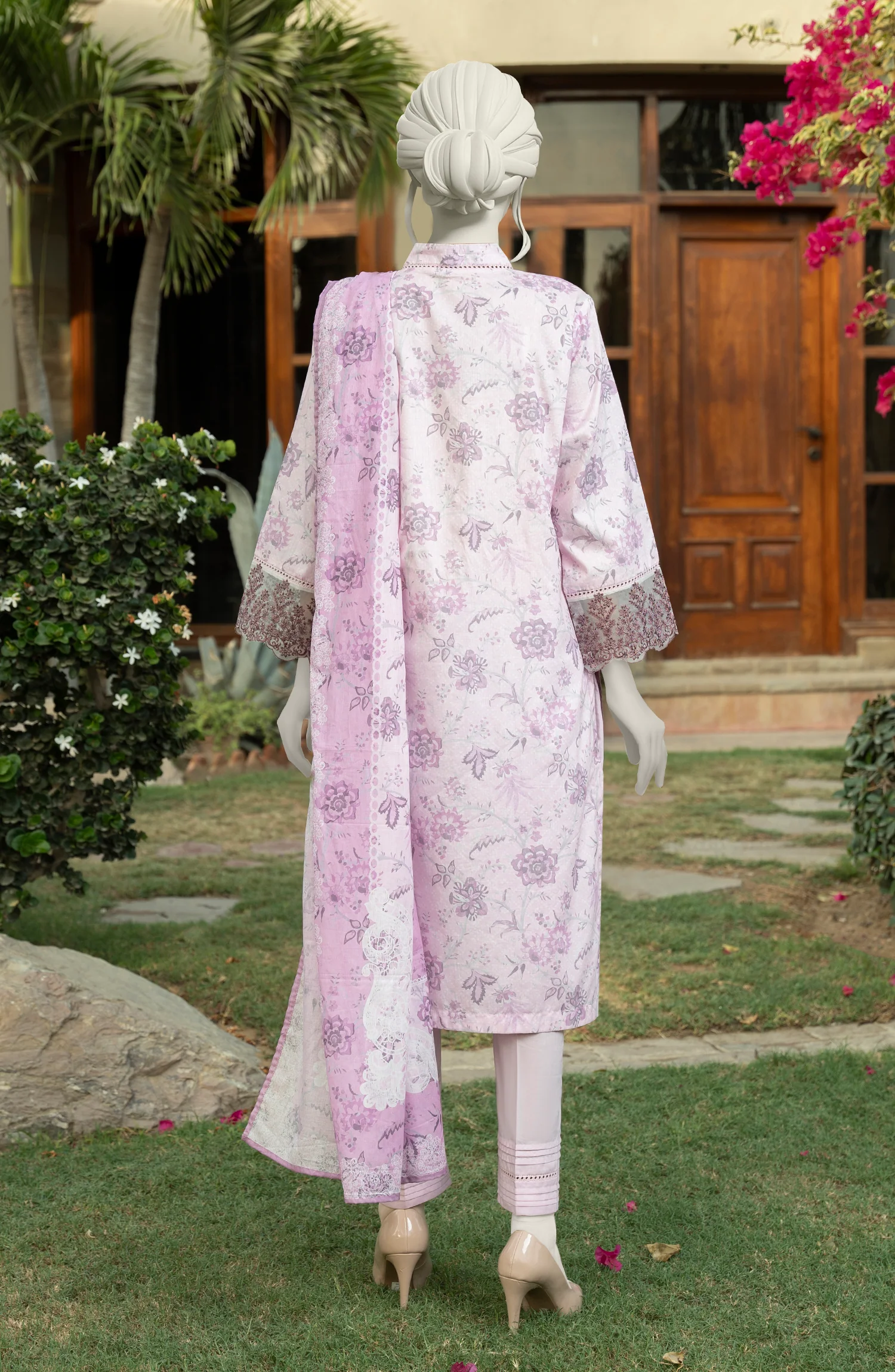 EMBROIDERED PRINTED LAWN STITCHED 3 PIECE - Image 4