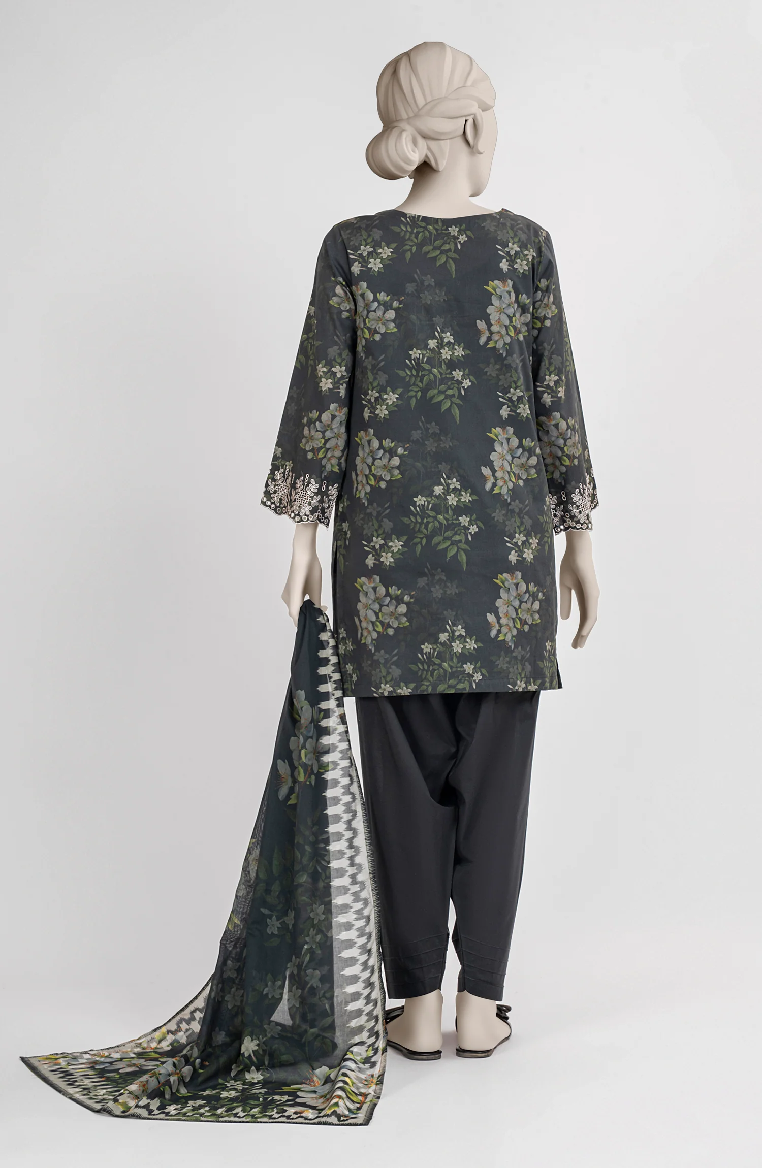 EMBROIDERED PRINTED LAWN STITCHED 3 PIECE - Image 4