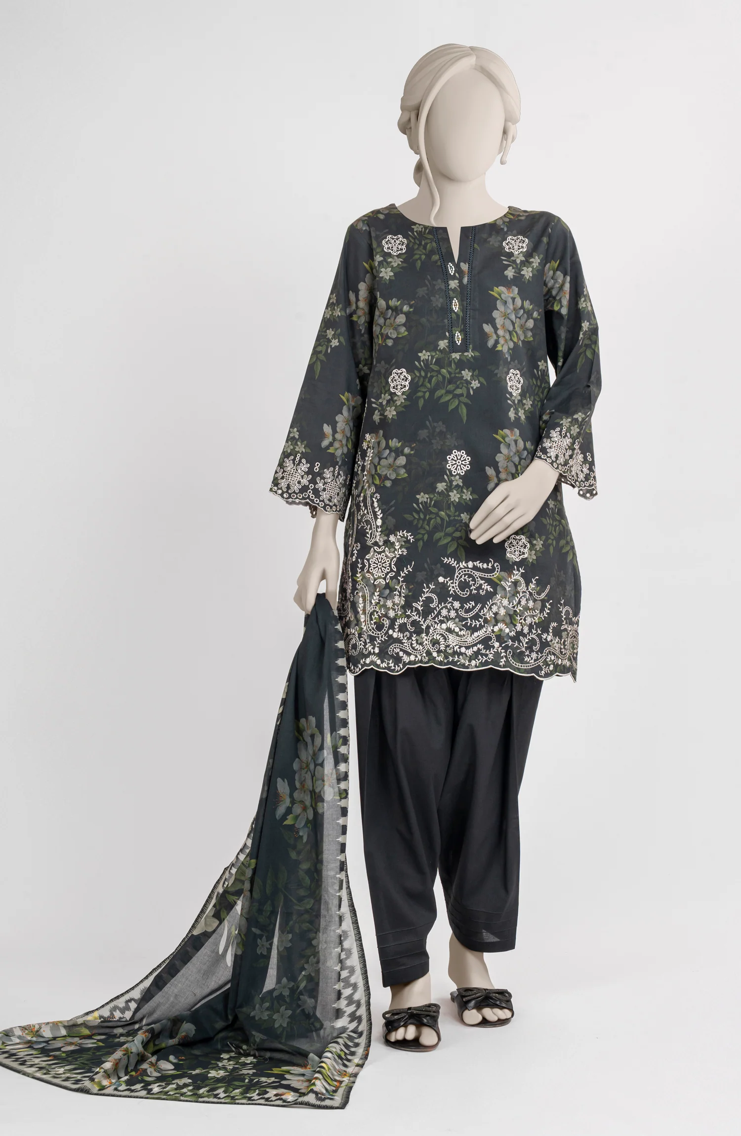 EMBROIDERED PRINTED LAWN STITCHED 3 PIECE - Image 6