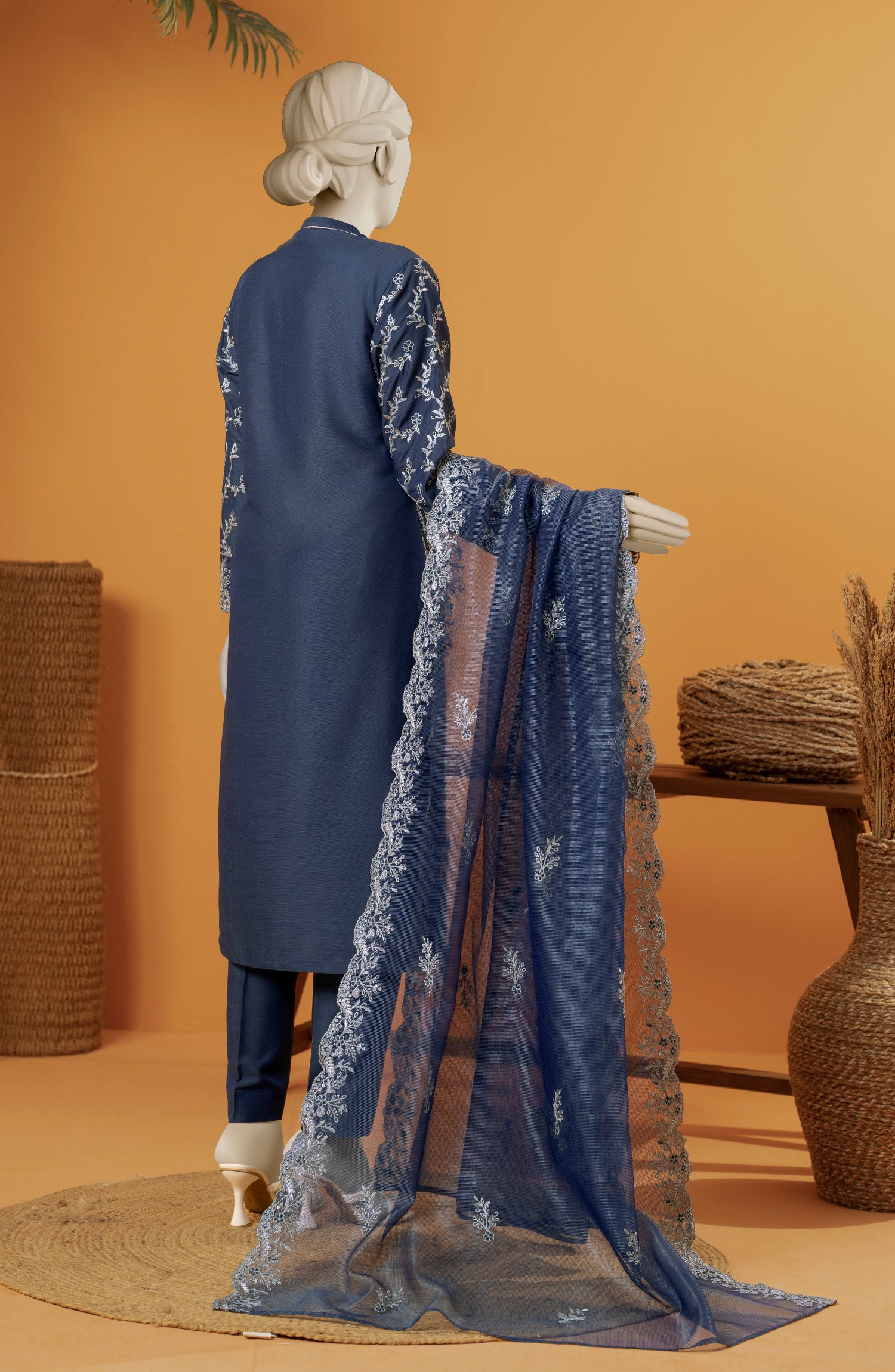 EMBROIDERED RAW SILK 3 PCS UNSTITCHED - Image 4