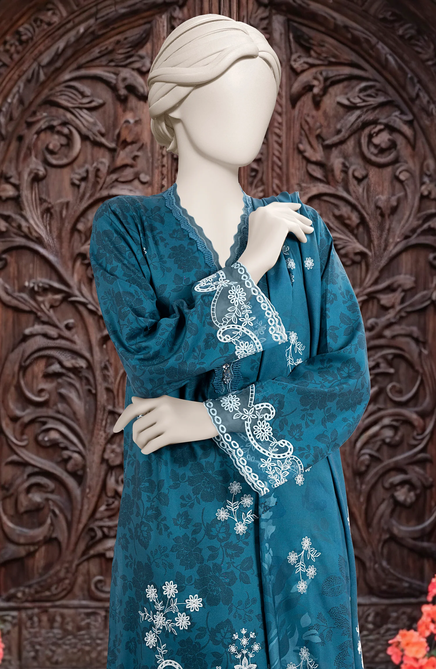 EMBROIDERED TWILL VISCOSE 3 PCS UNSTITCHED - Image 2