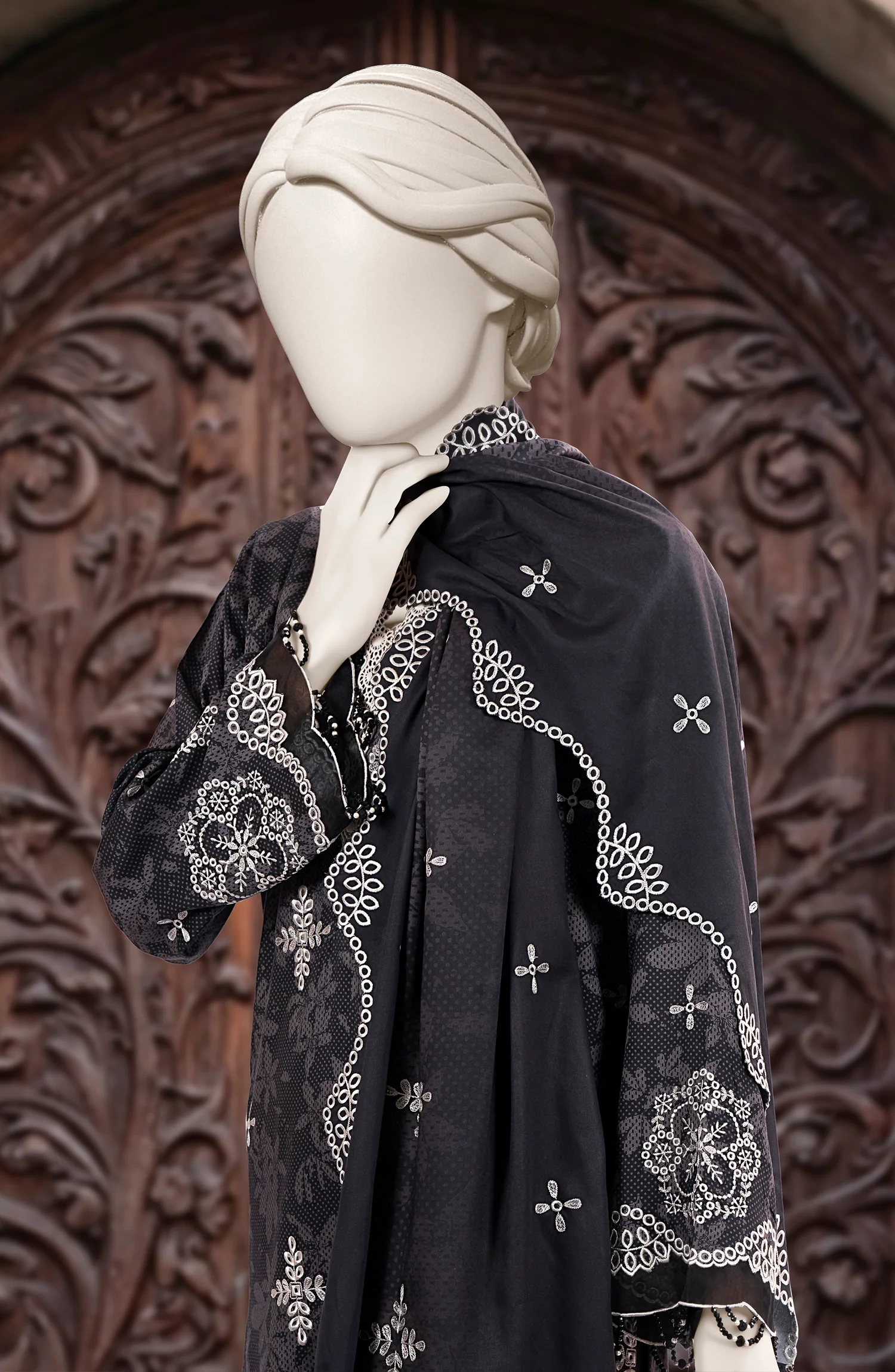 EMBROIDERED TWILL VISCOSE 3 PCS UNSTITCHED - Image 2