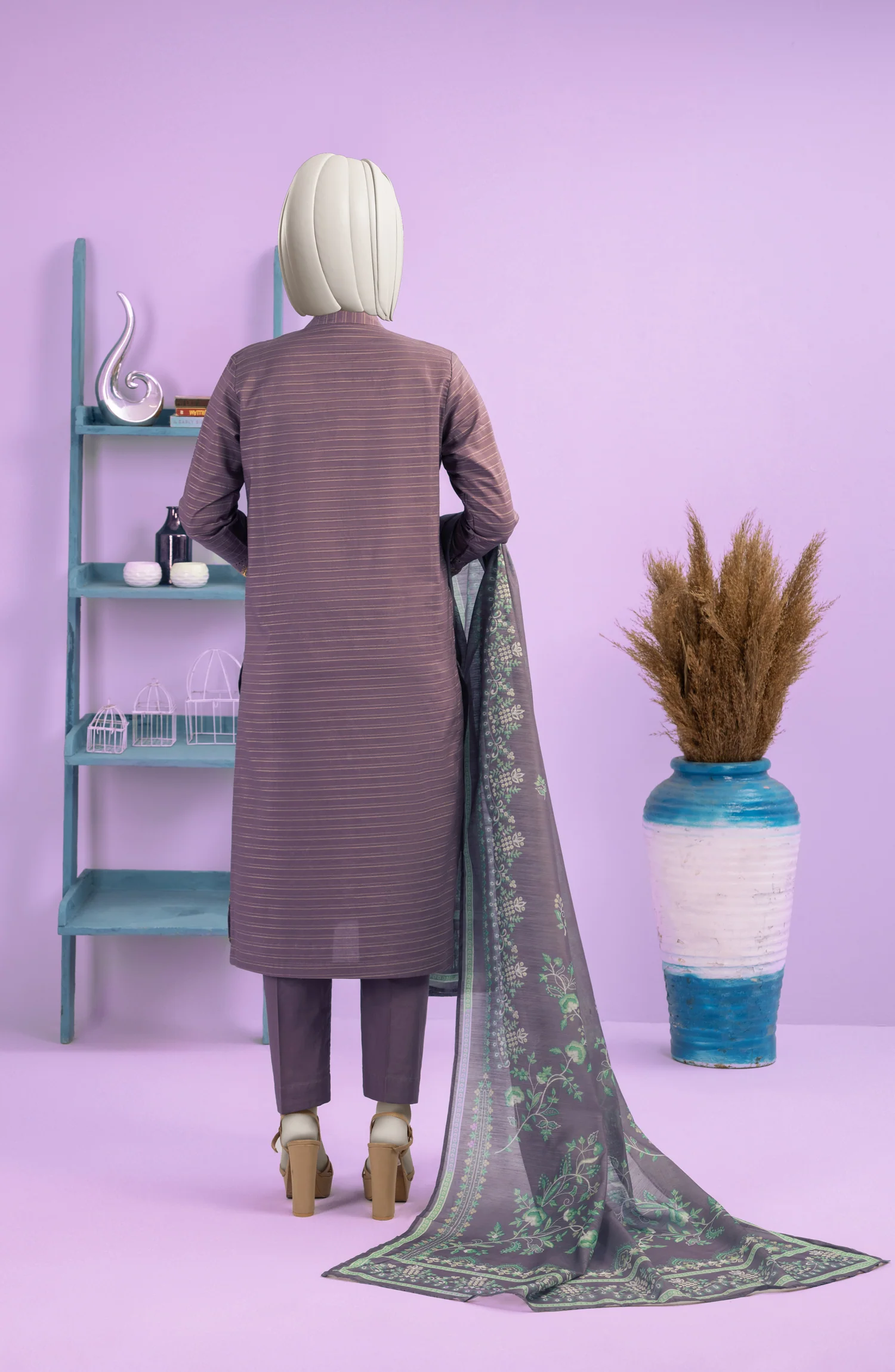 EMBROIDERED ZARI TAR STITCHED 3 PIECE - Image 4