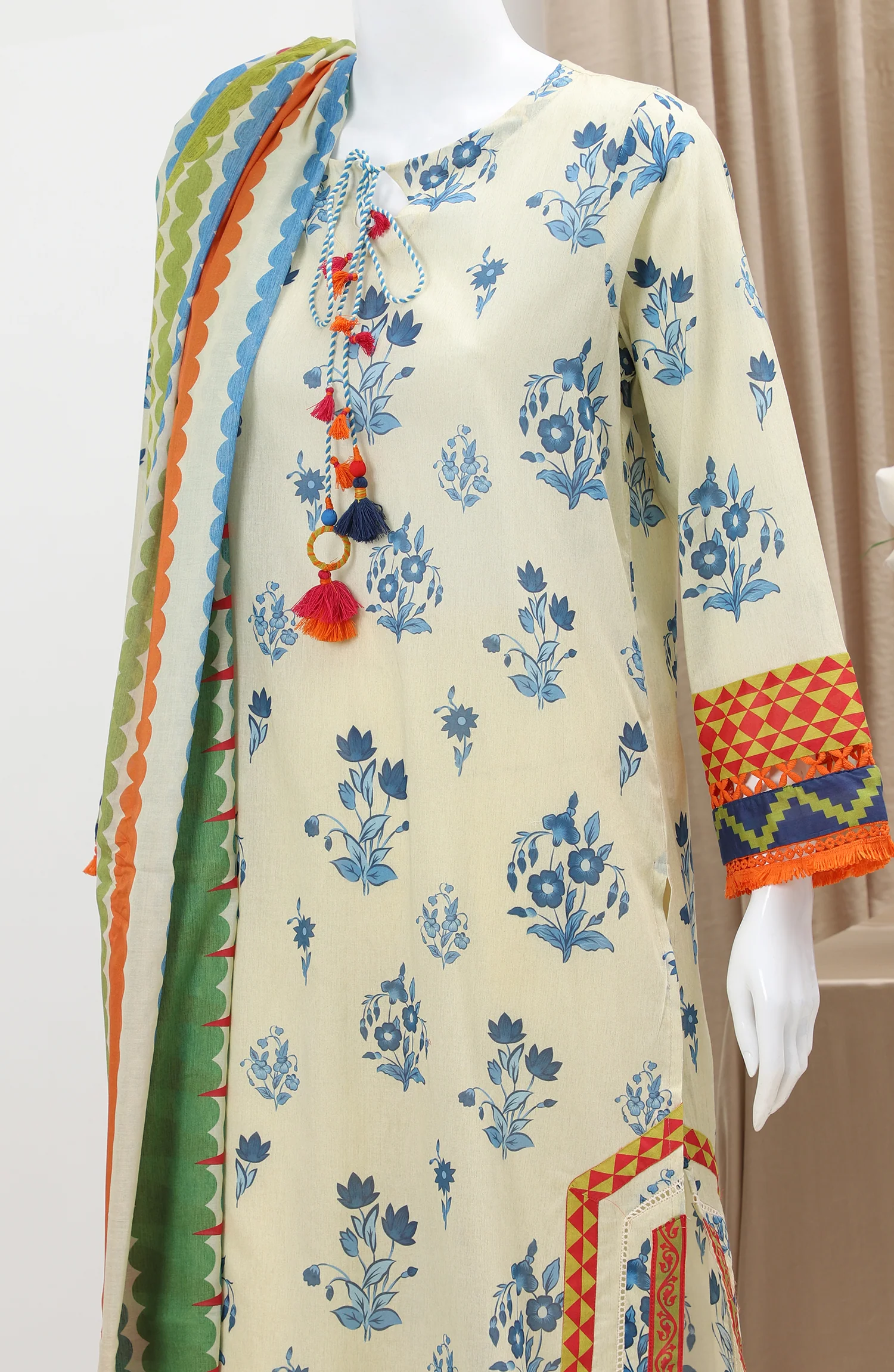 ETHEREAL FLOWER 3PC SUIT STITCHED - Image 2