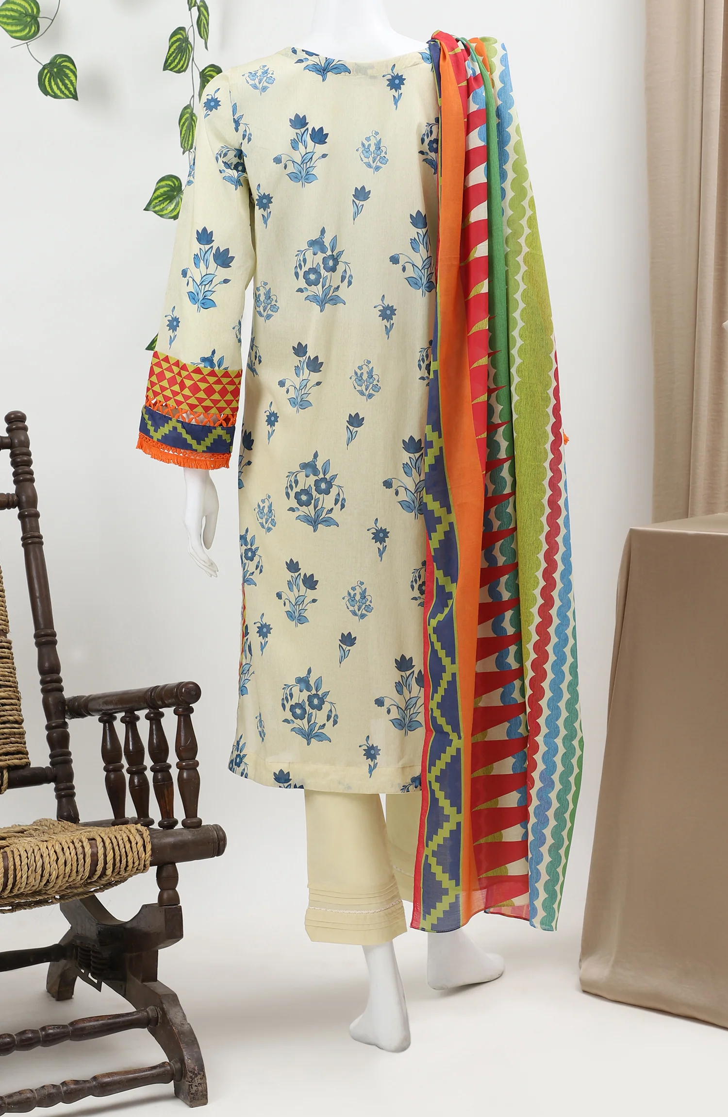 ETHEREAL FLOWER 3PC SUIT STITCHED - Image 4
