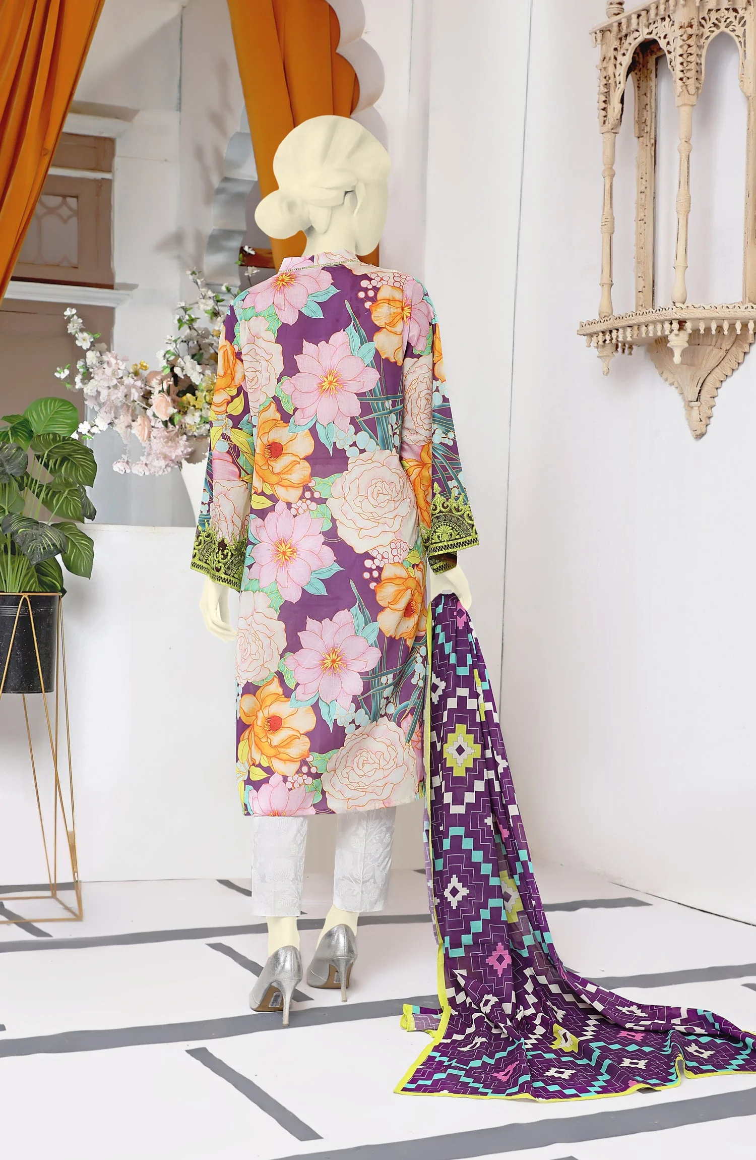 EXCLUSIVE COLLECTION'22 ENORMOUS DEPTH PRINTED LAWN 3PC STITCHED SUIT - Image 2