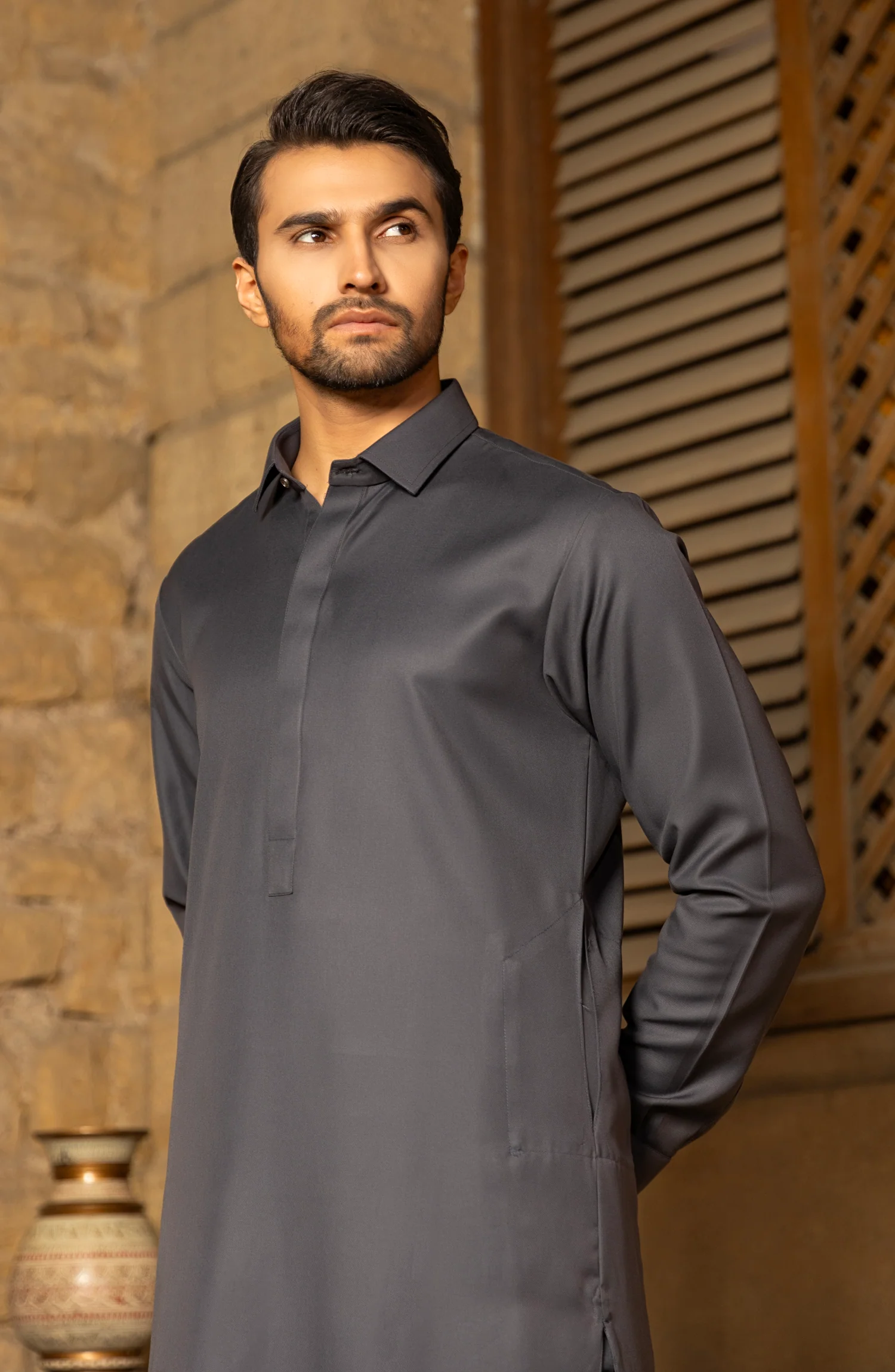 EXCLUSIVE WINTER'23 MEN KAMEEZ SHALWAR PLAIN CHARCOAL - Image 2