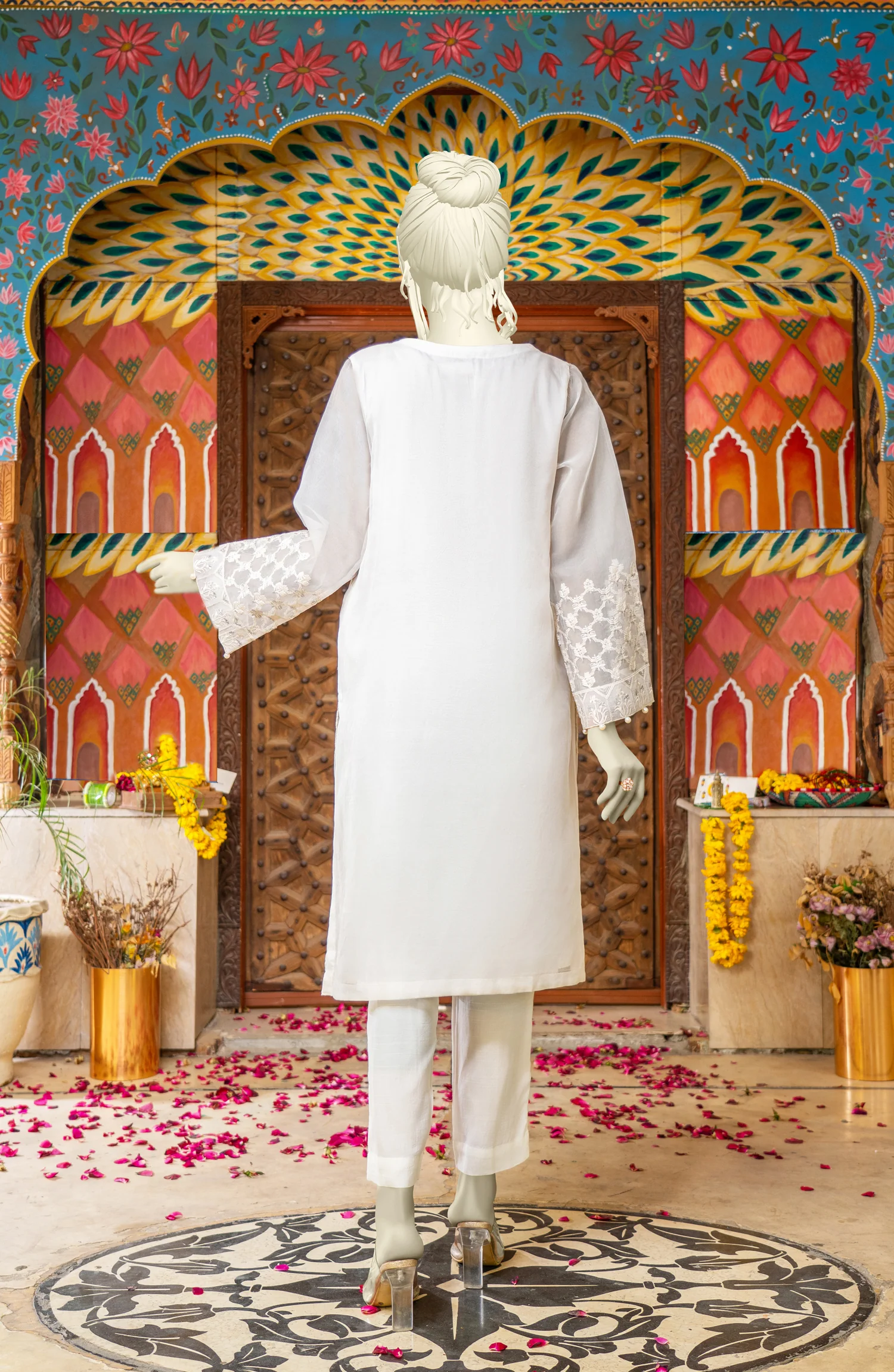 FESTIVE'22 GARDENERS DELIGHT 2PC STITCHED SUIT - Image 2