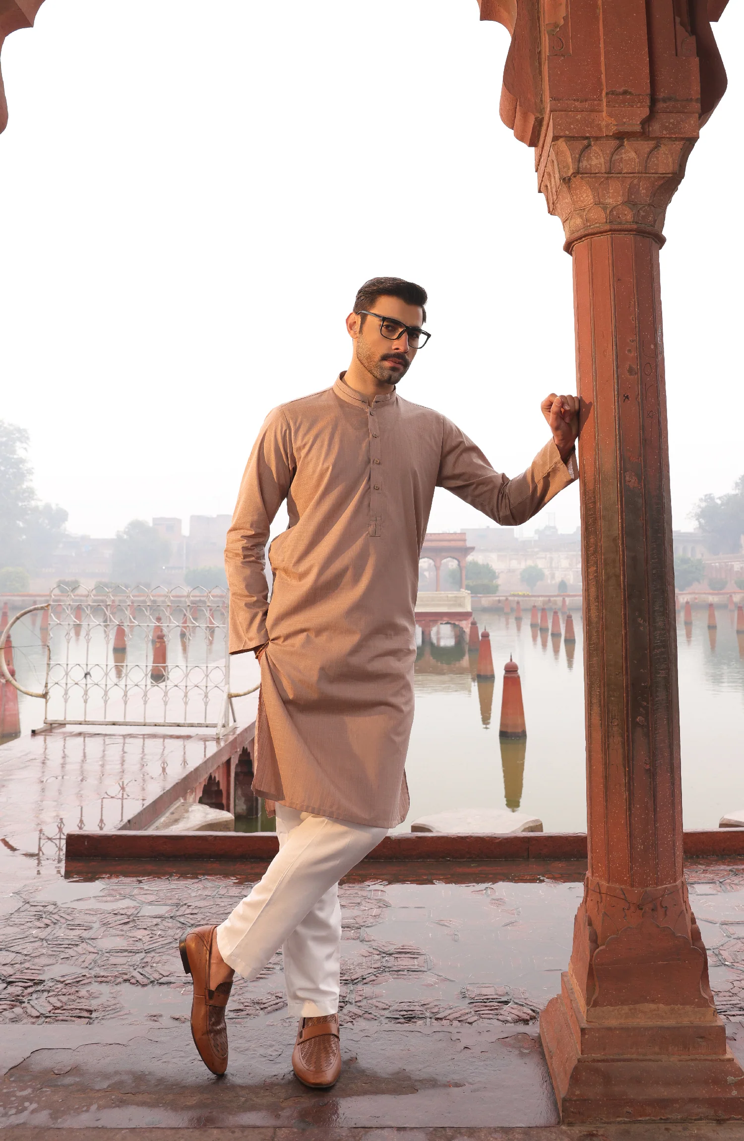 FESTIVE'22 MEN KURTA FORMAL BROWN - Image 2