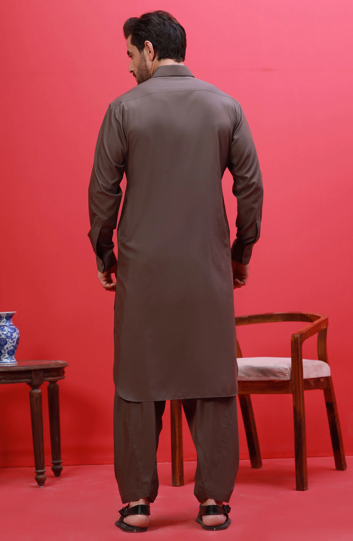 FESTIVE'23 MEN KAMEEZ SHALWAR CASUAL BROWN - Image 3