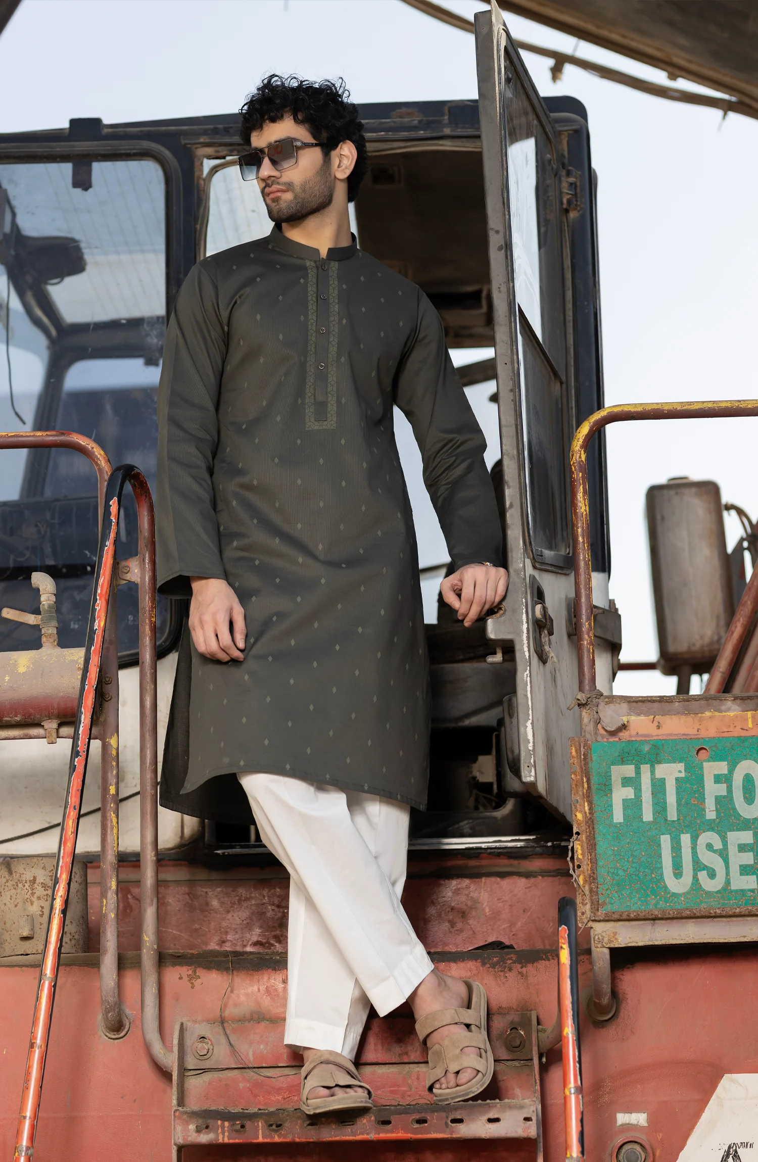 FOREST-GREEN 100% COTTON PRINTED KURTA - Image 6