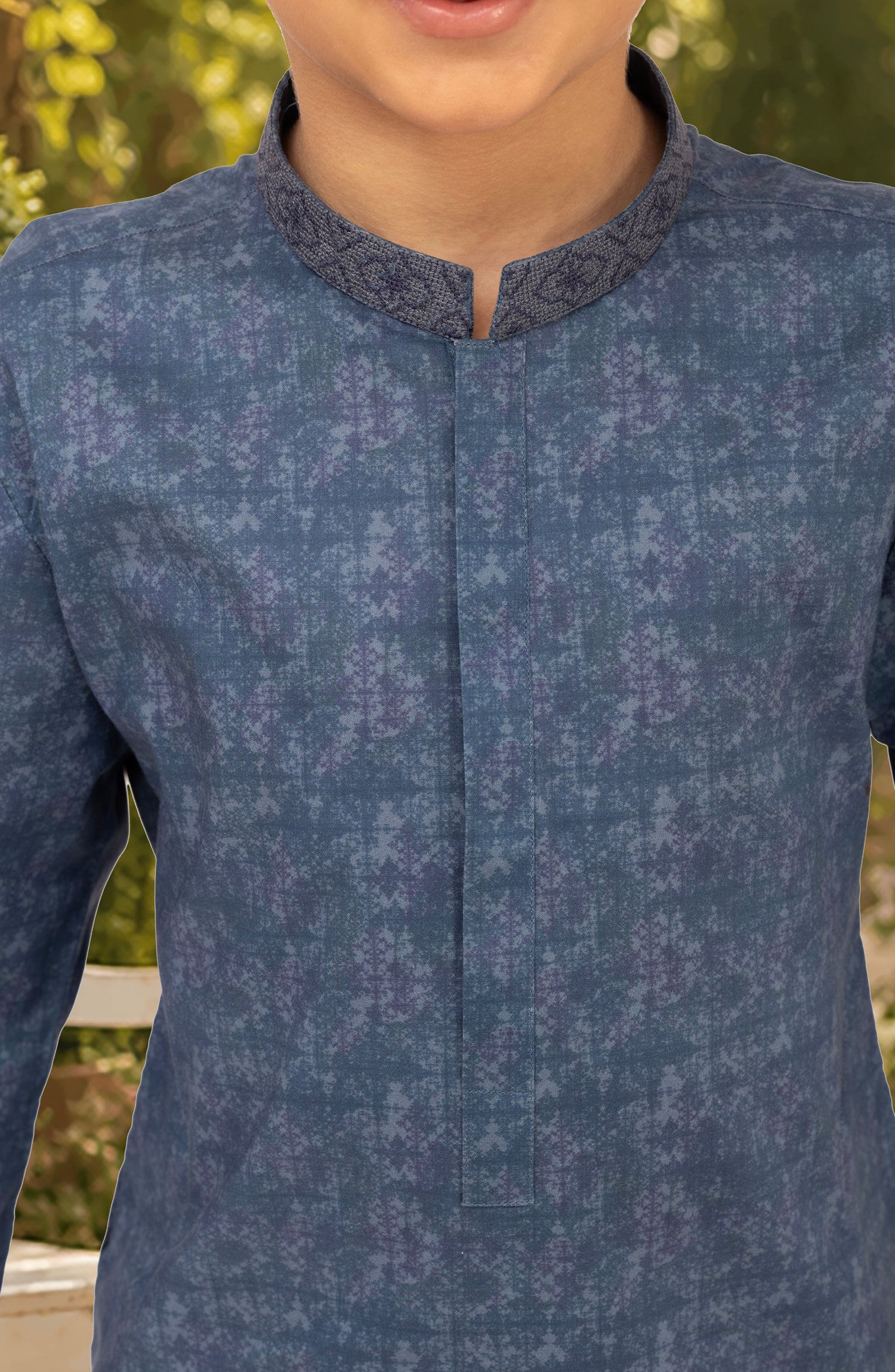 INK-BLUE 100% COTTON EMBROIDERED KURTA - Image 3