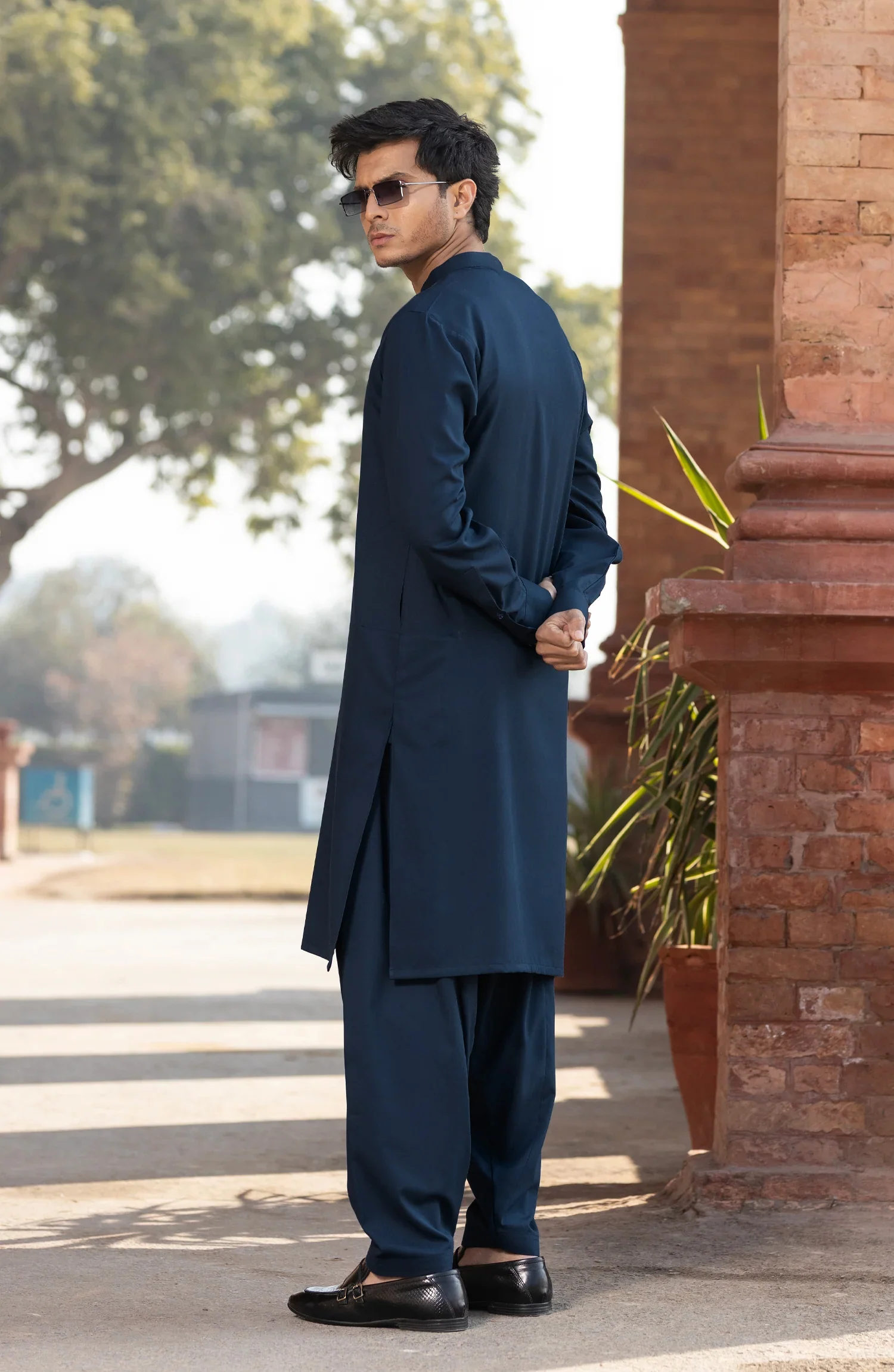 INK-BLUE BLENDED EMBROIDERED KAMEEZ SHALWAR - Image 9