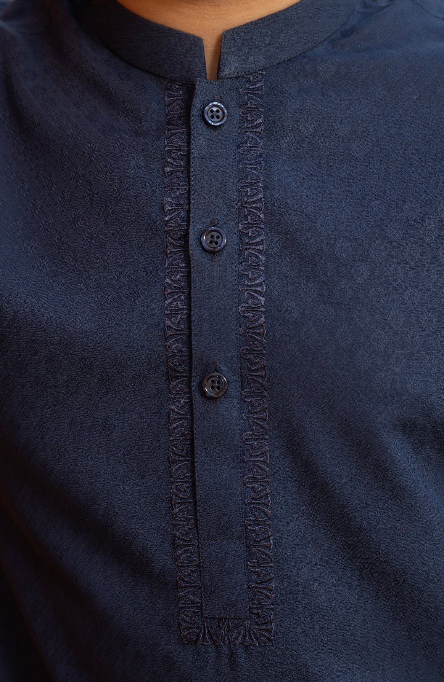 INK-BLUE BLENDED EMBROIDERED KURTA - Image 3