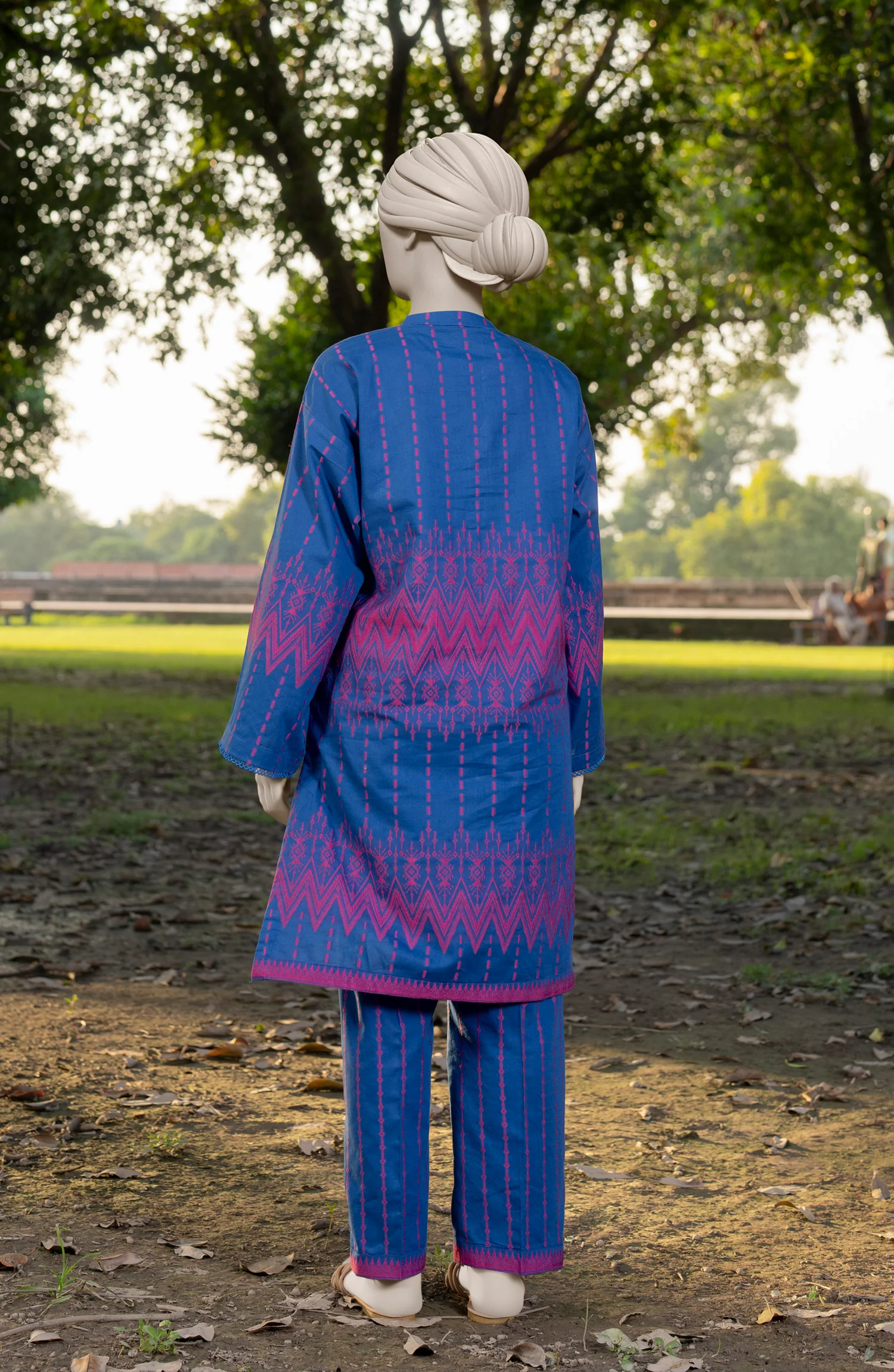 JACQUARD STITCHED 2 PIECE - Image 4