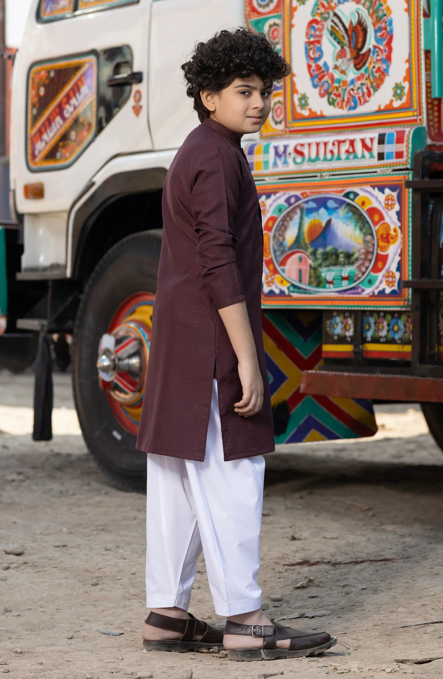 MAROON BLENDED EMBROIDERED KURTA - Image 6