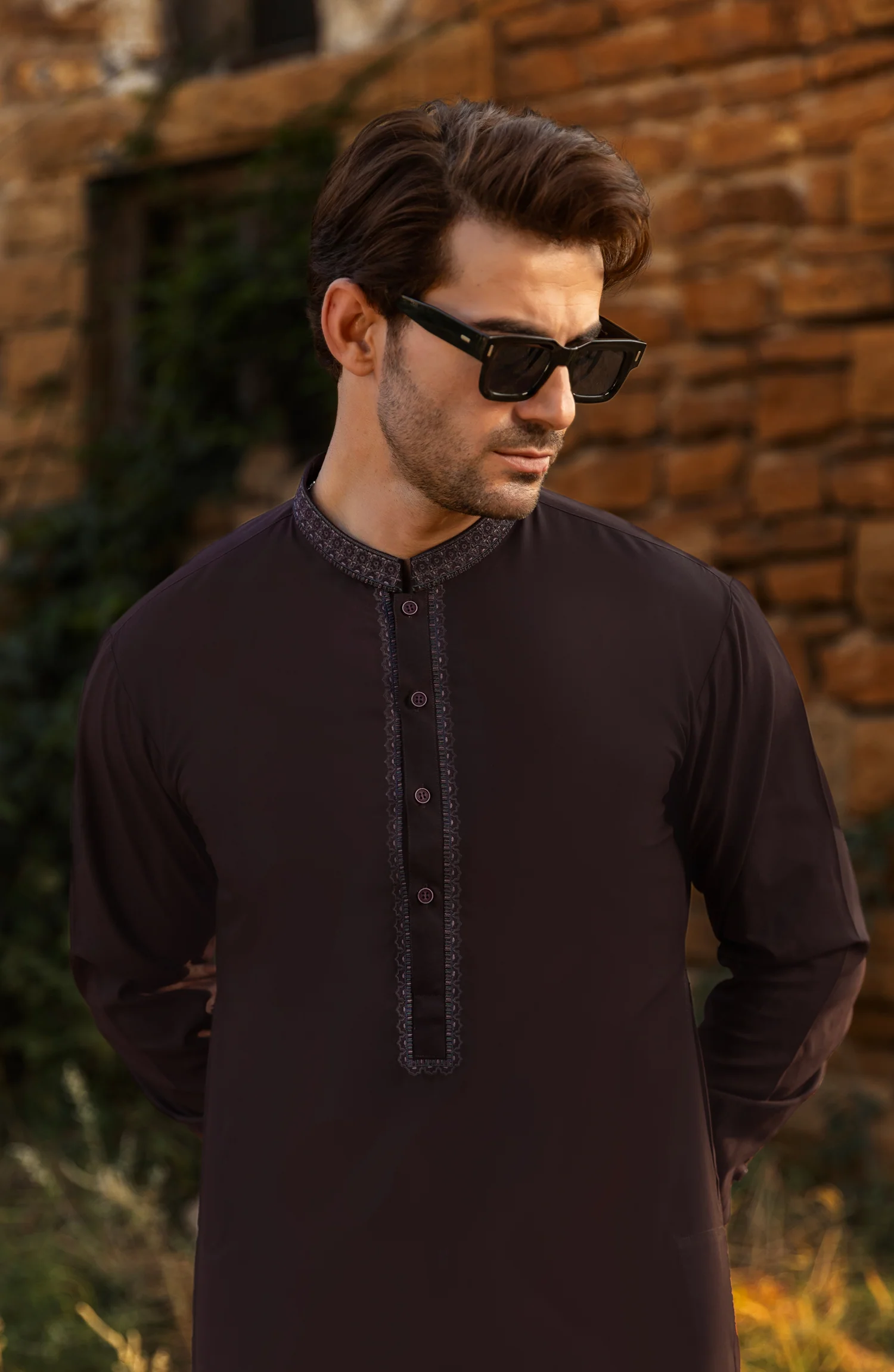 MAROON EMBROIDERED BLENDED KAMEEZ SHALWAR - Image 2
