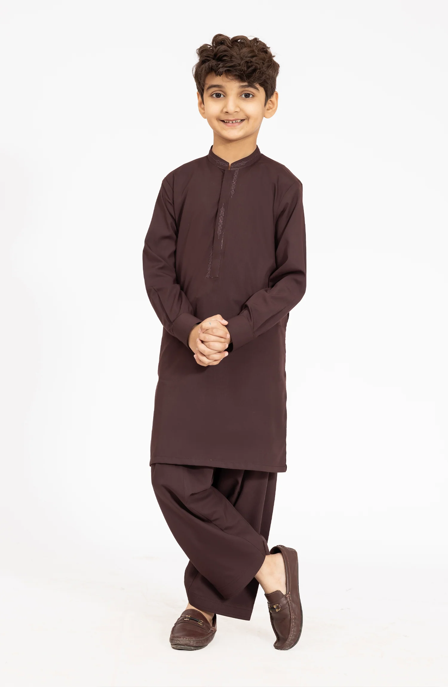 MAROON EMBROIDERED BLENDED KAMEEZ SHALWAR - Image 4