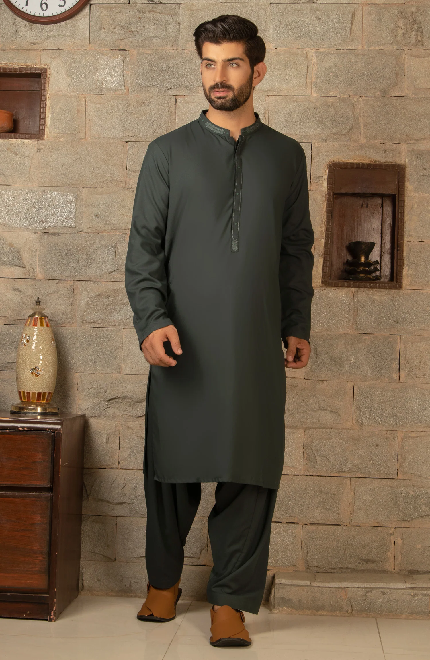 MEN EMBROIDERY FORMAL KAMEEZ SHALWAR DARK GREEN