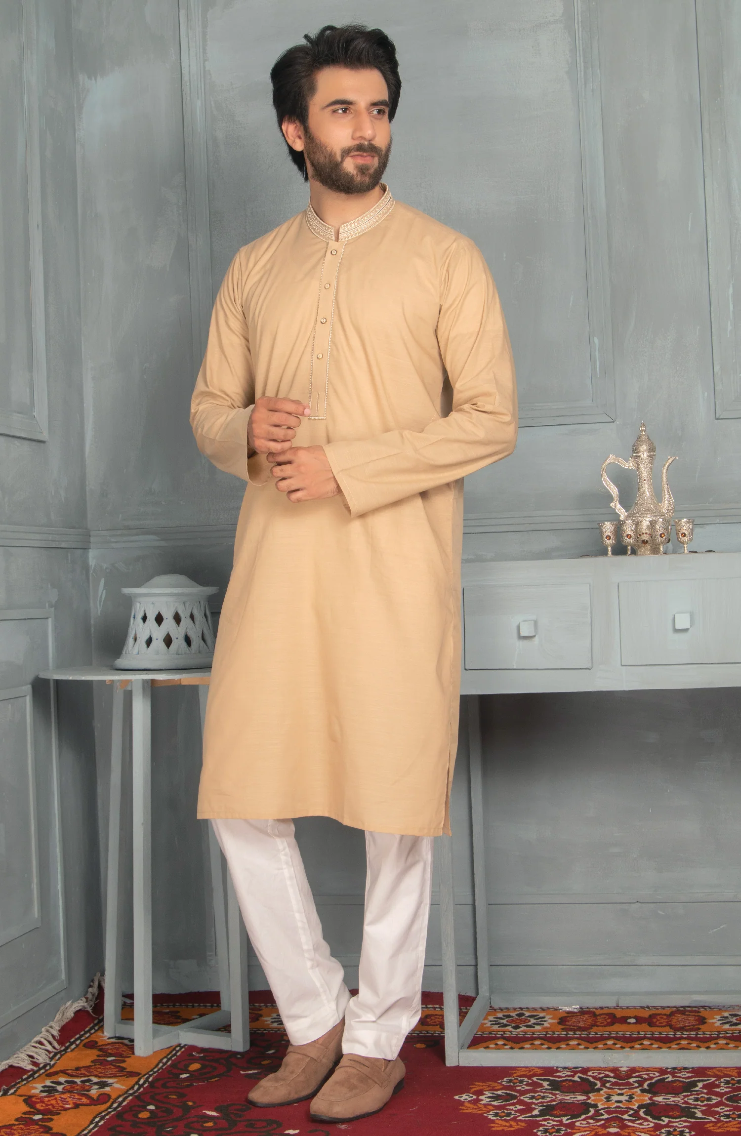 MEN EMBROIDERY FORMAL KURTA BRONZE