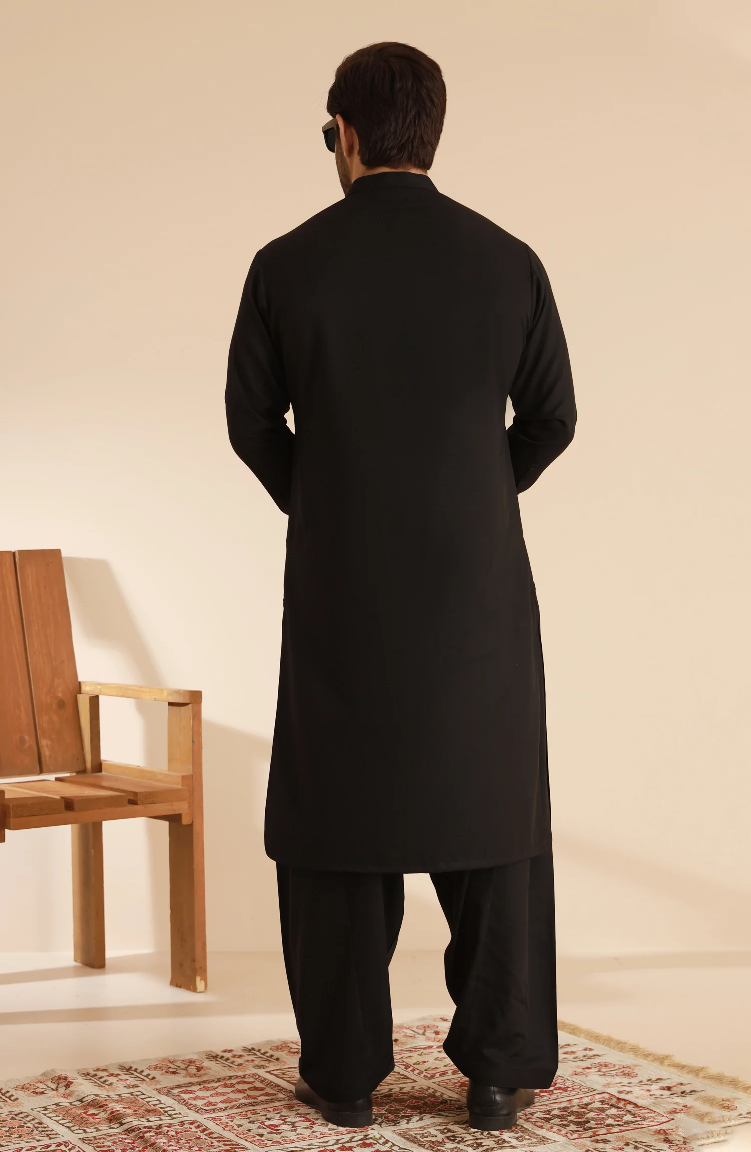 MEN KAMEEZ SHALWAR BLACK - Image 4