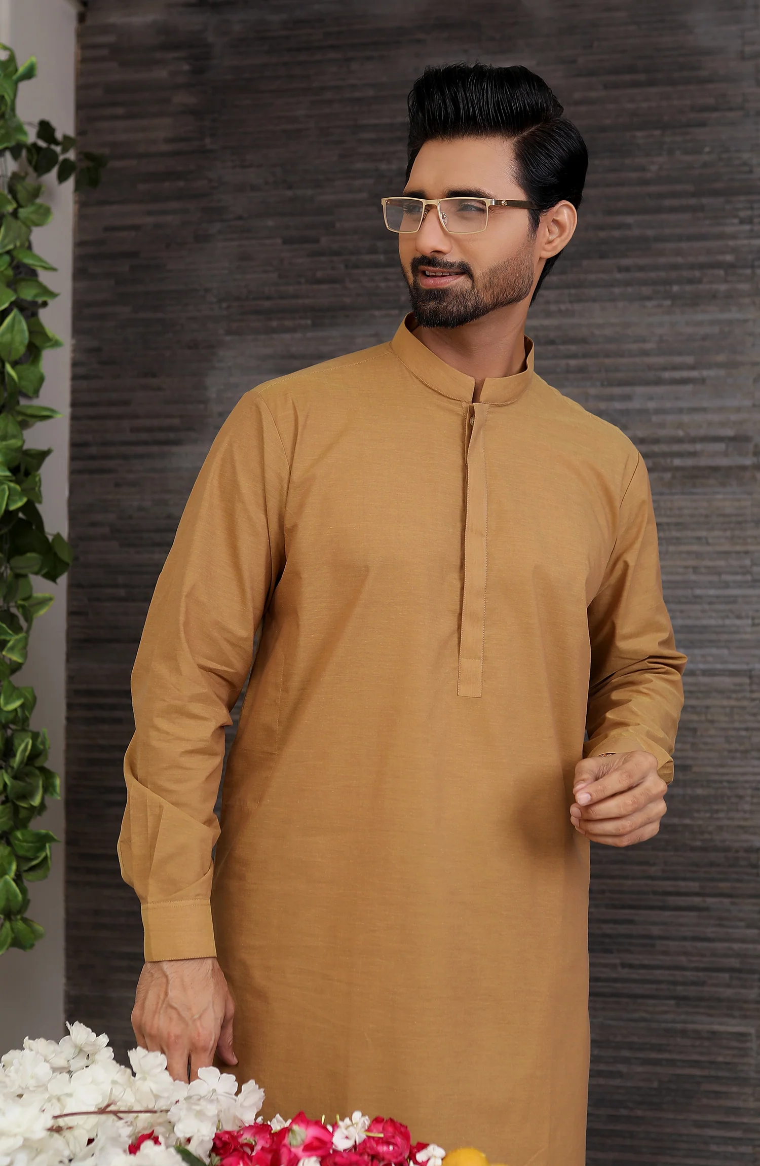 MEN KAMEEZ SHALWAR CAMEL - Image 2