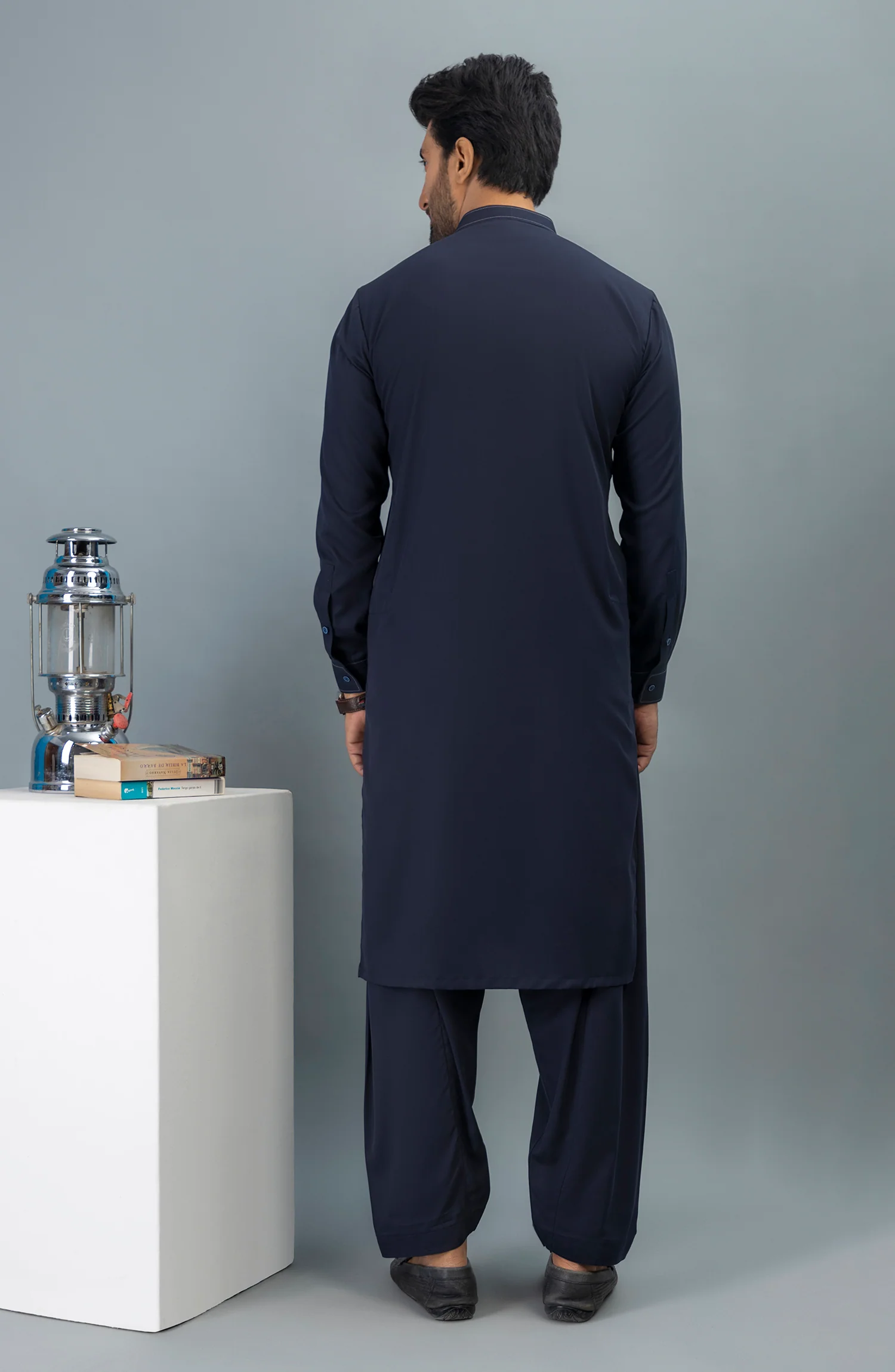 MEN KAMEEZ SHALWAR EMBROIDERED NAVY BLUE - Image 3