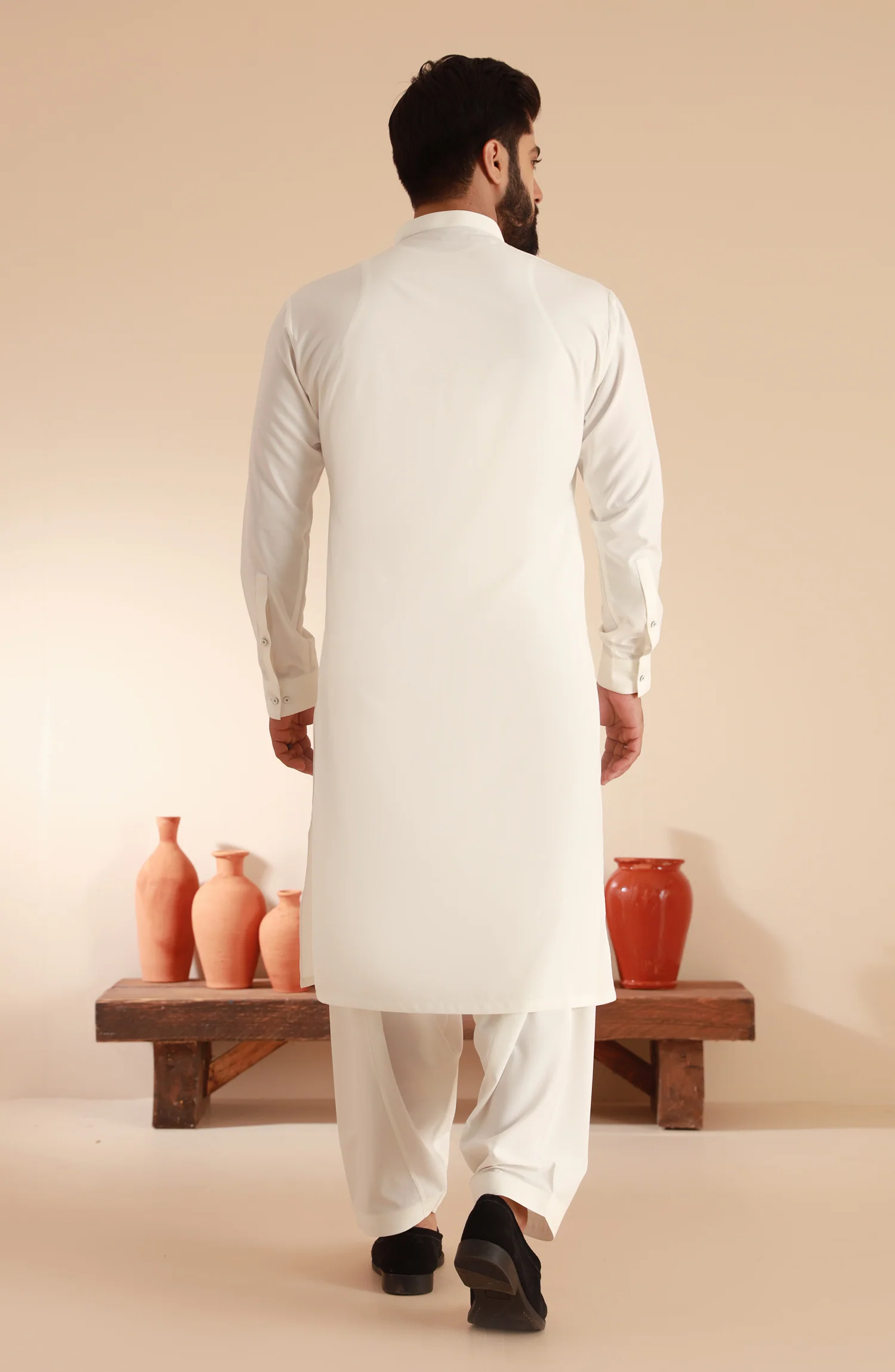 MEN KAMEEZ SHALWAR OFF WHITE - Image 4