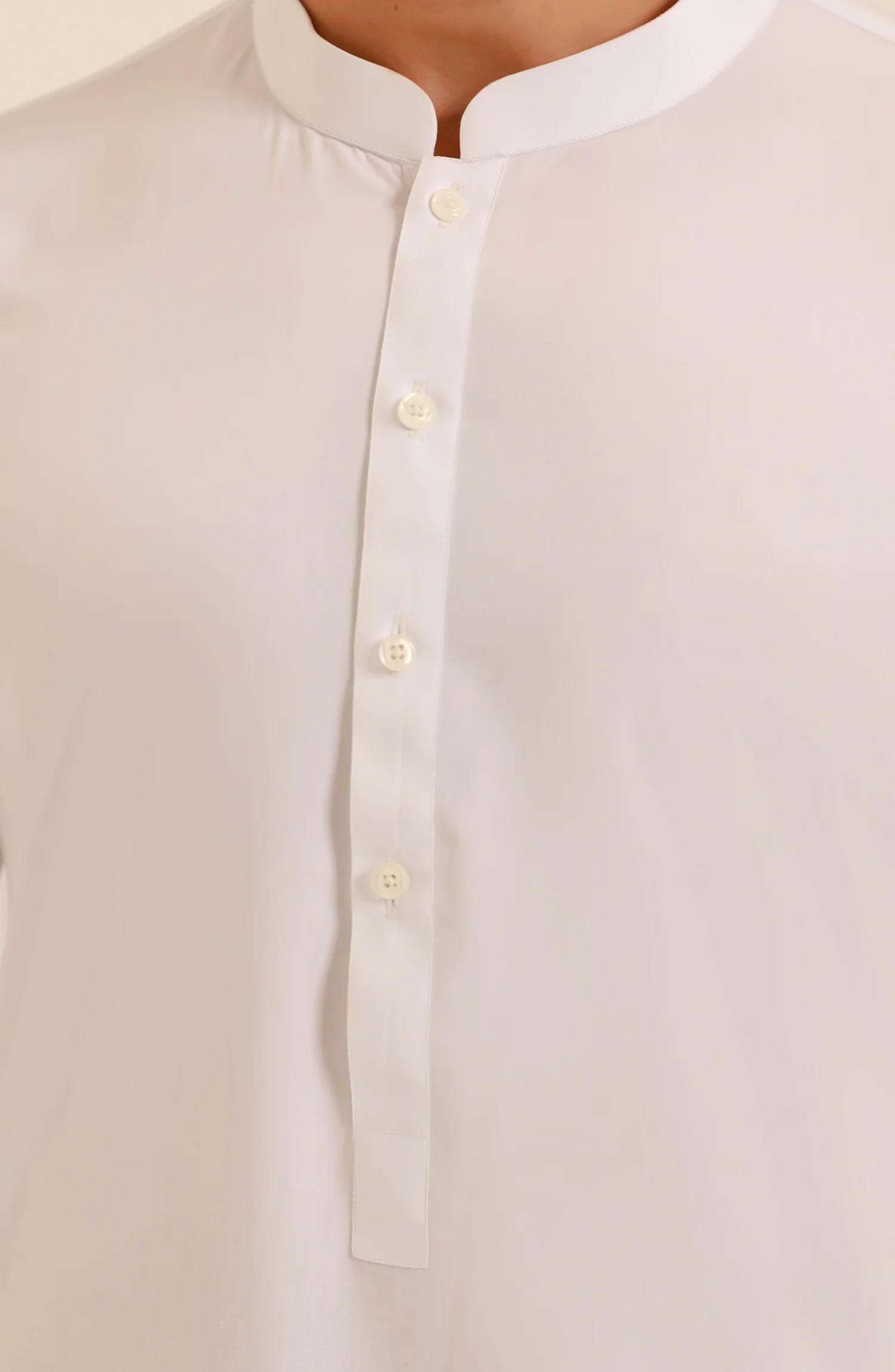 MEN KAMEEZ SHALWAR WHITE - Image 4