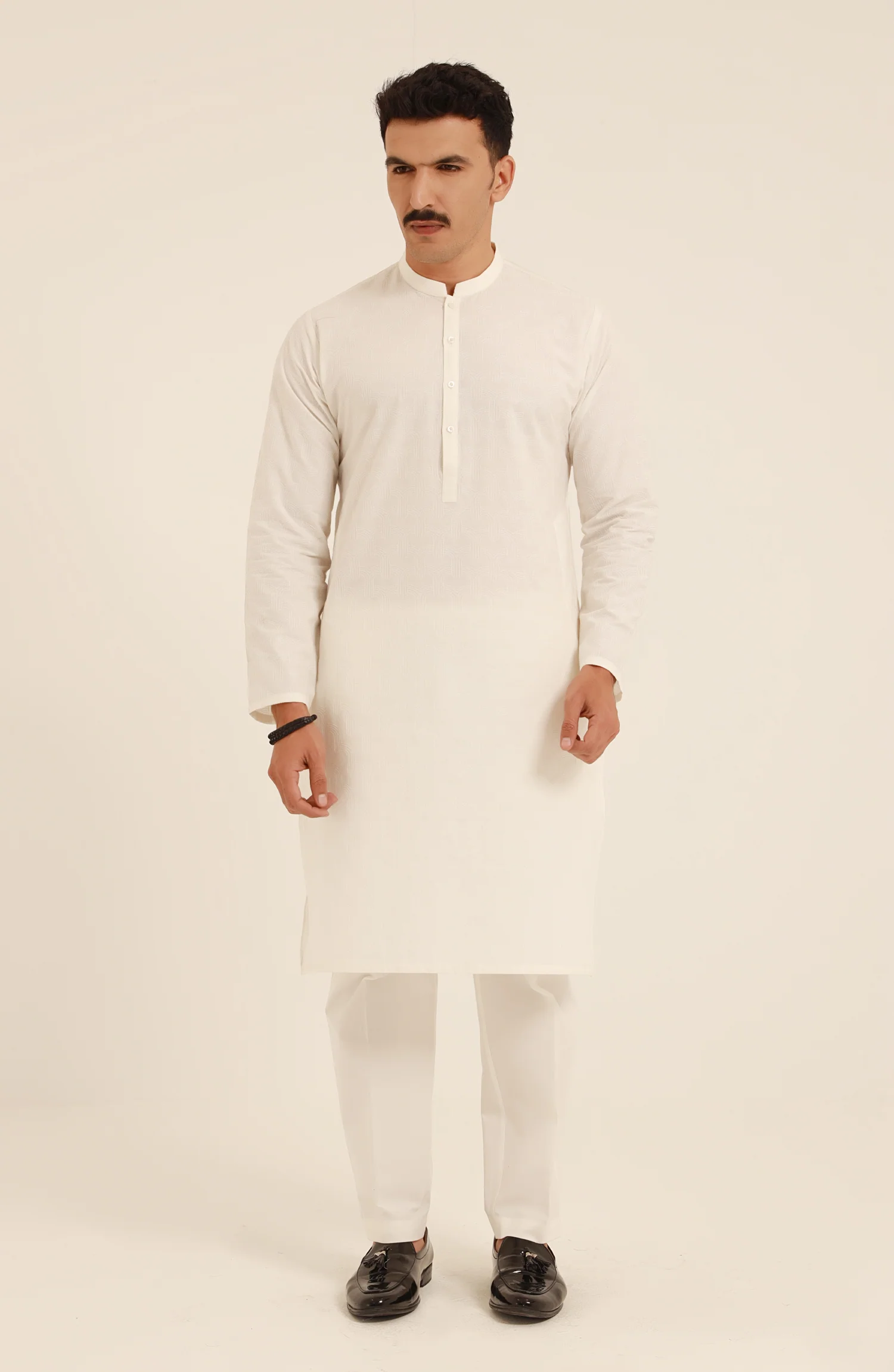 MEN KURTA OFF WHITE - Image 3