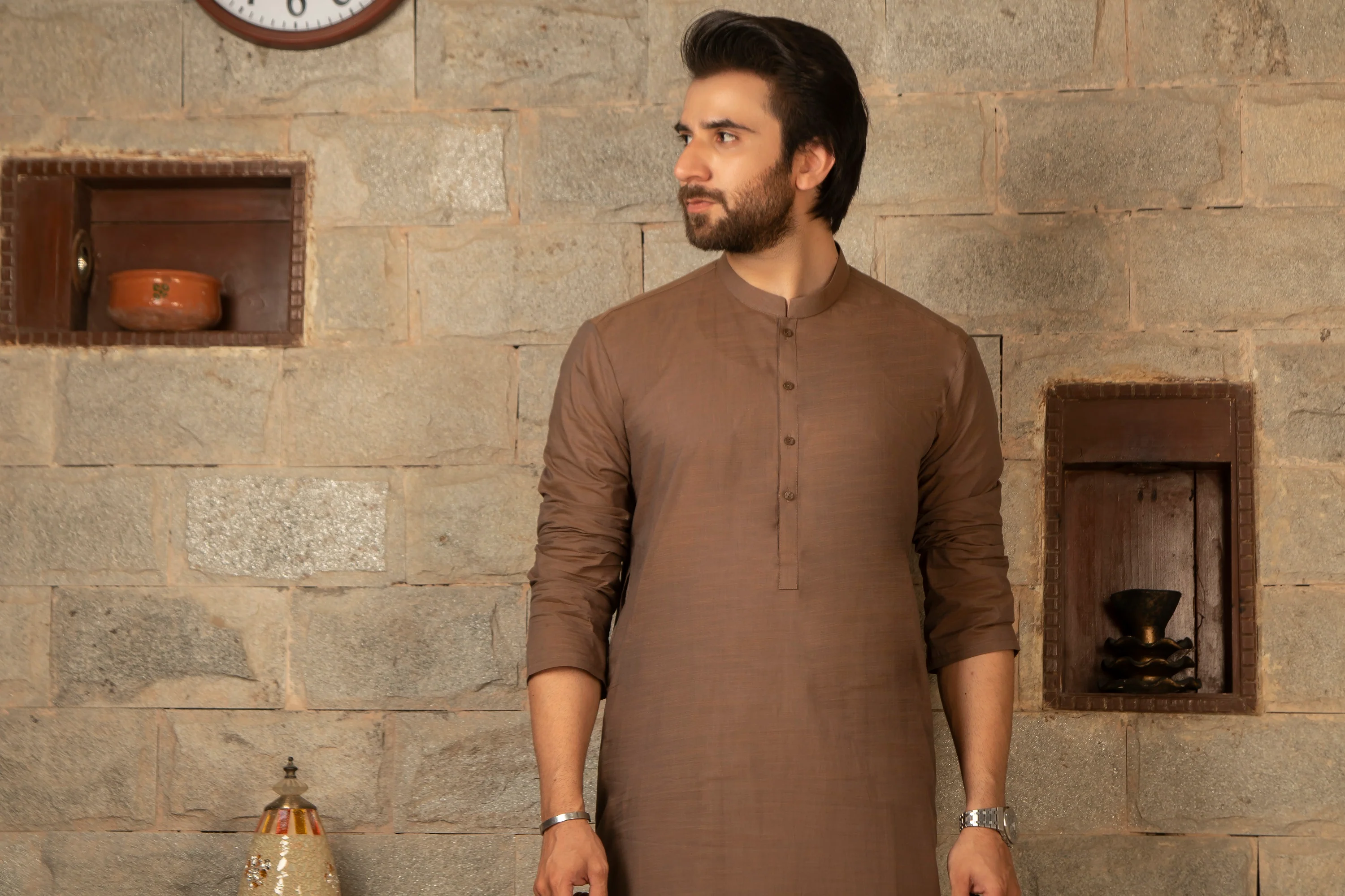 MEN KURTA PLAIN BROWN - Image 2