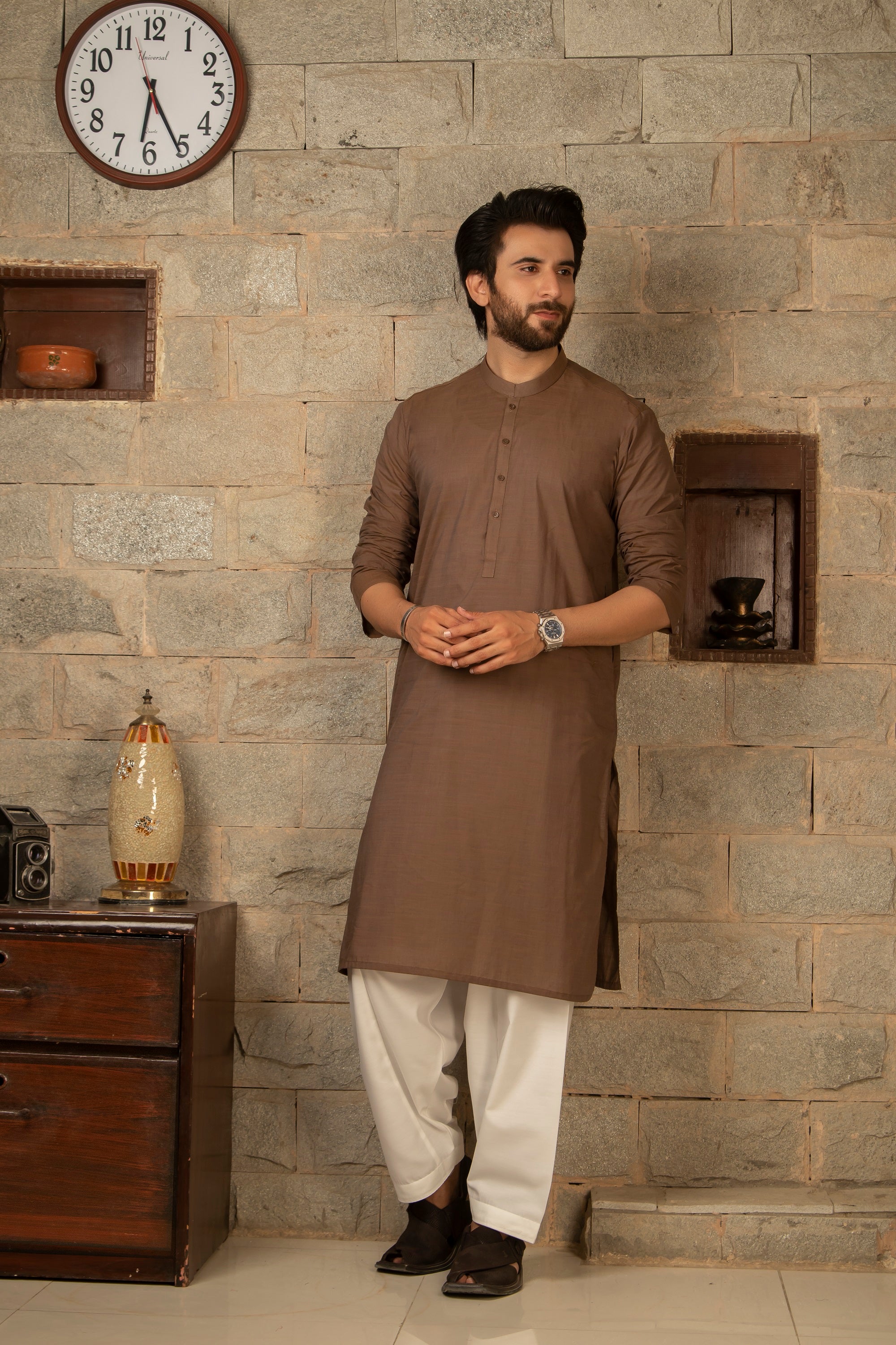 MEN KURTA PLAIN BROWN - Image 3