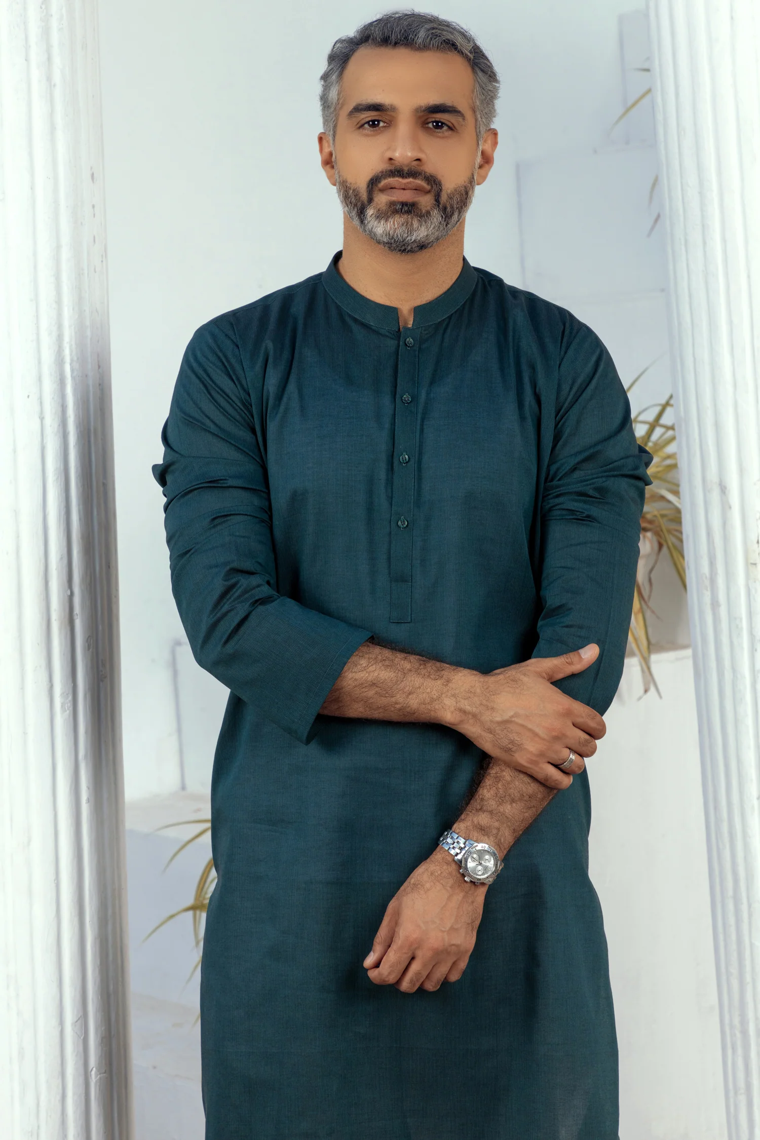 MEN KURTA PLAIN DARK GREEN - Image 2