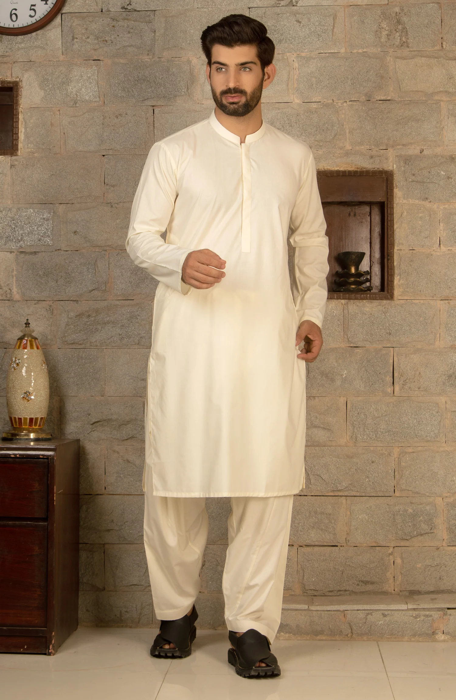 MEN KAMEEZ SHALWAR PLAIN CREAM