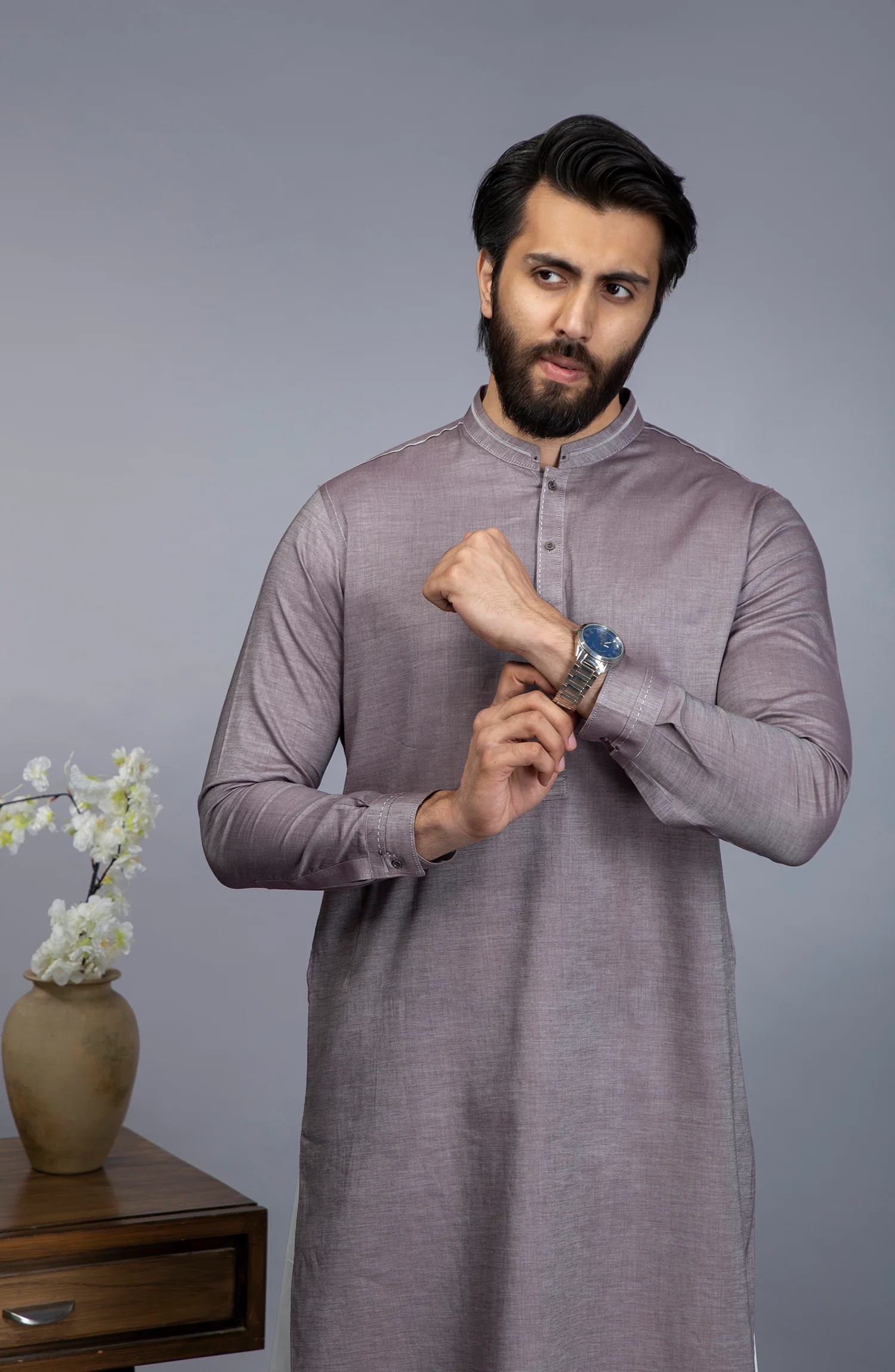 MEN KURTA SEMI FORMAL LIGHT BROWN - Image 2