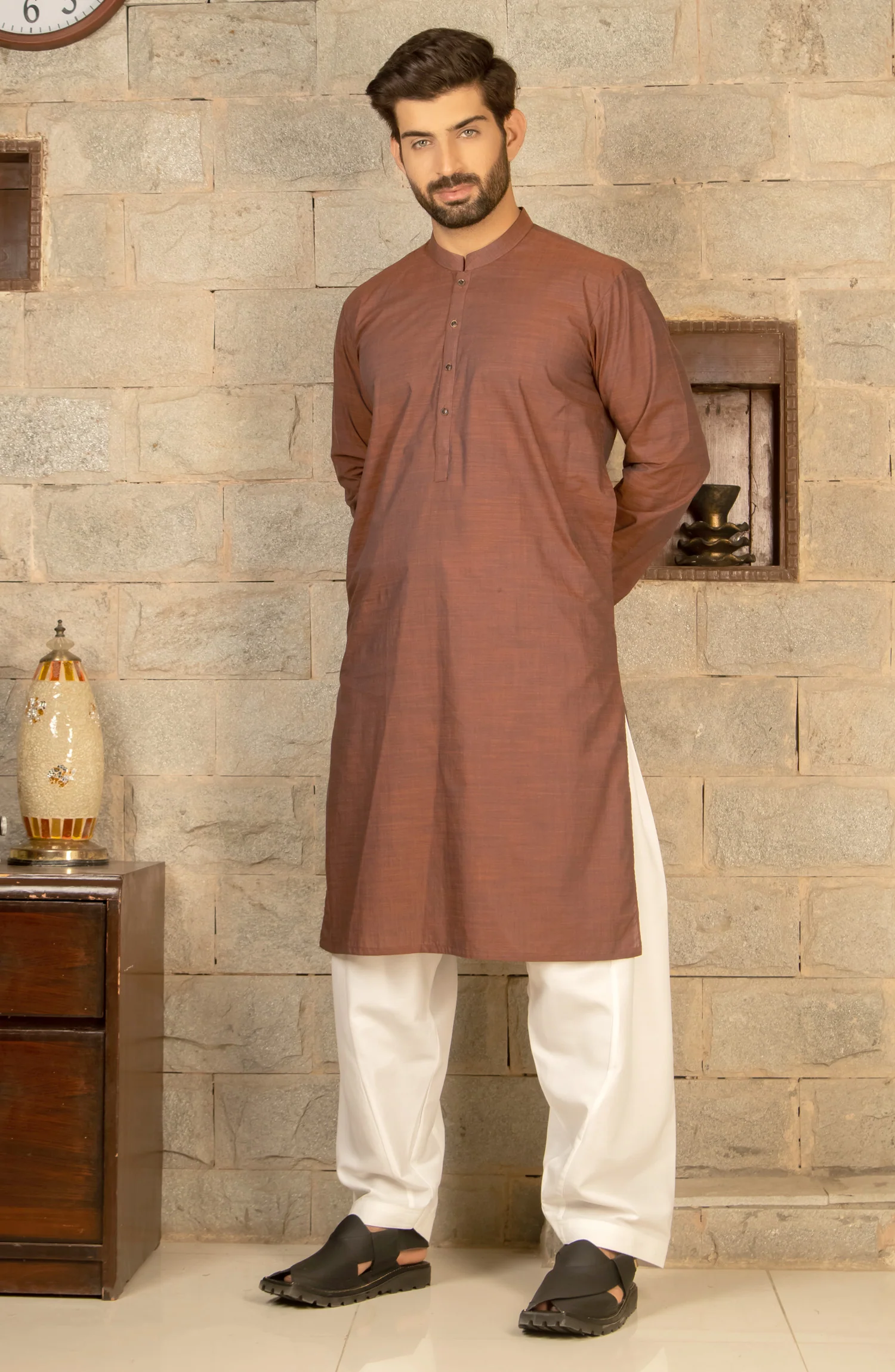MEN KURTA PLAIN BROWN - Image 3