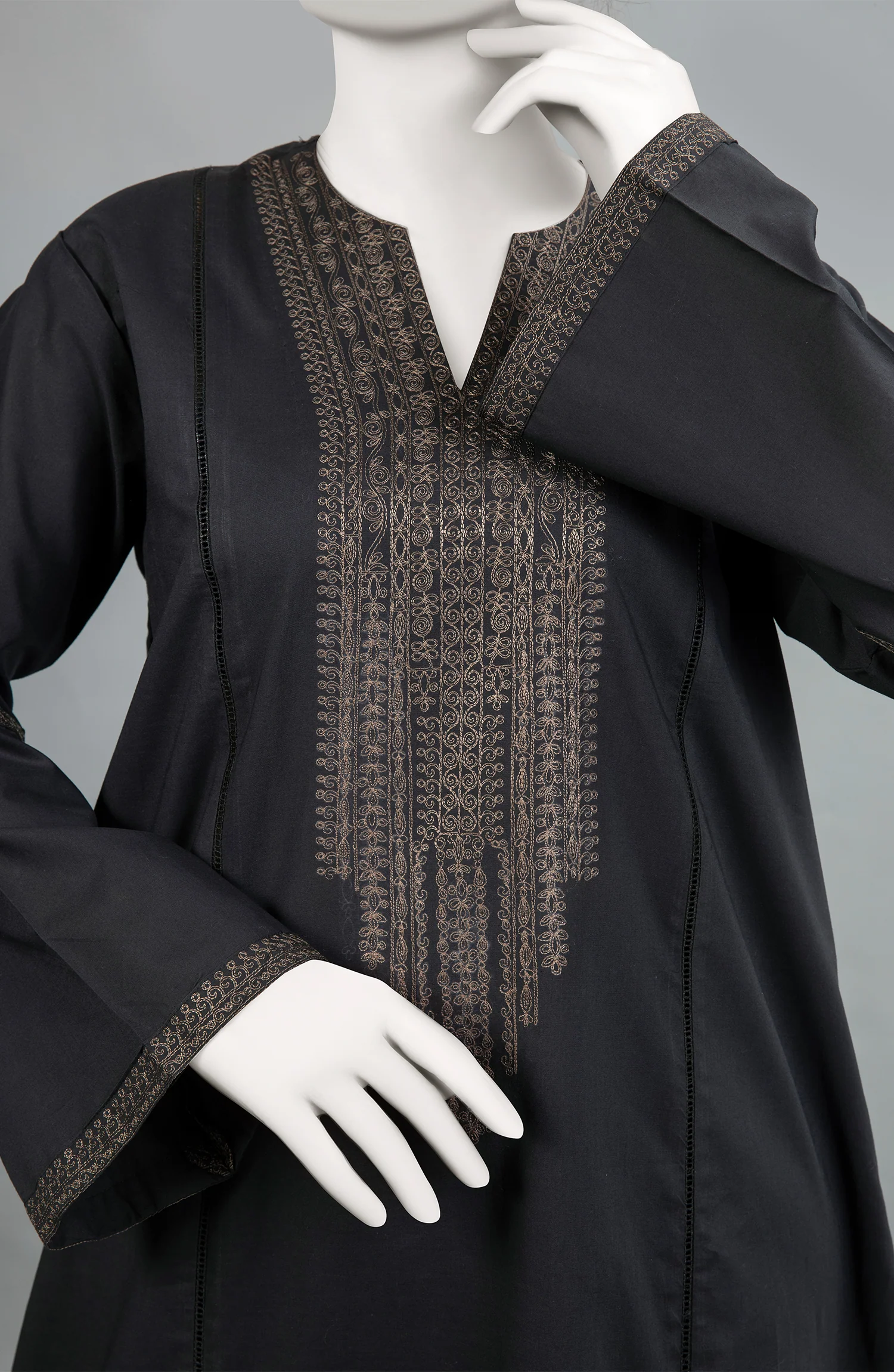 MONOCHROME'23 TRICORN BLACK EMBROIDERED CAMBRIC 1PC KURTI - Image 2