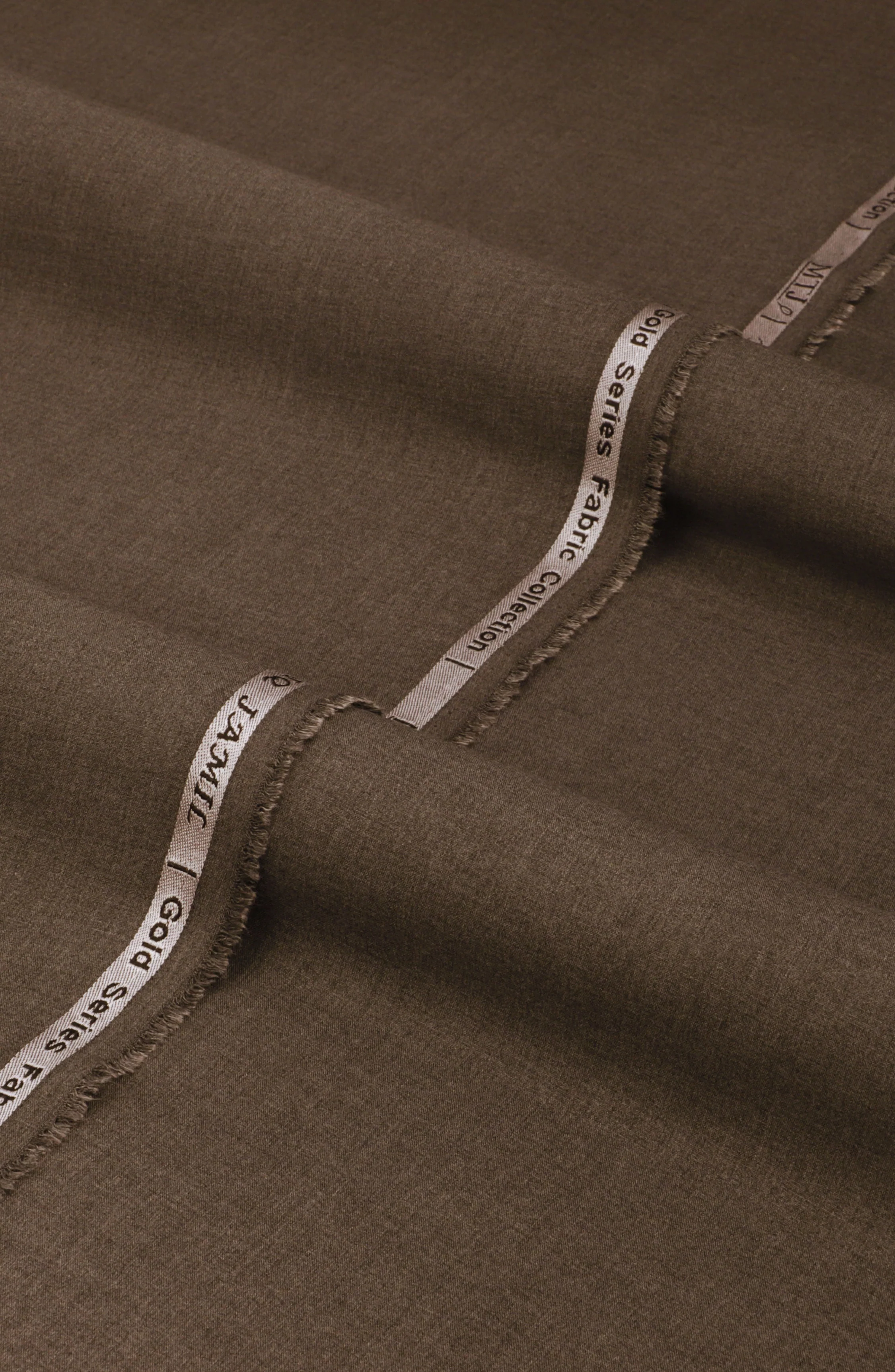 MTJ GOLD BLENDED UNSTITCHED