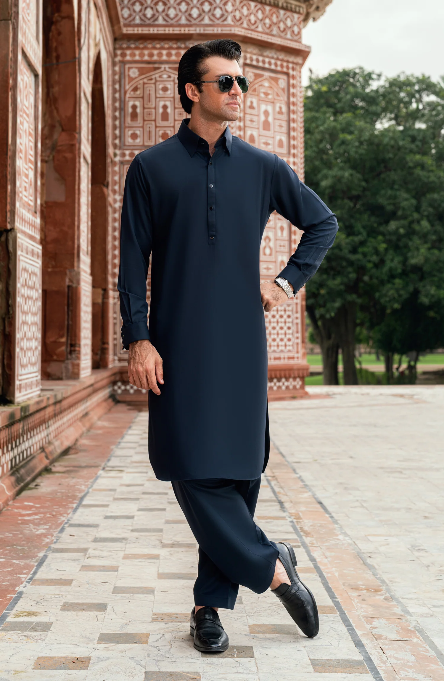 NAVY BLENDED KAMEEZ SHALWAR - Image 6