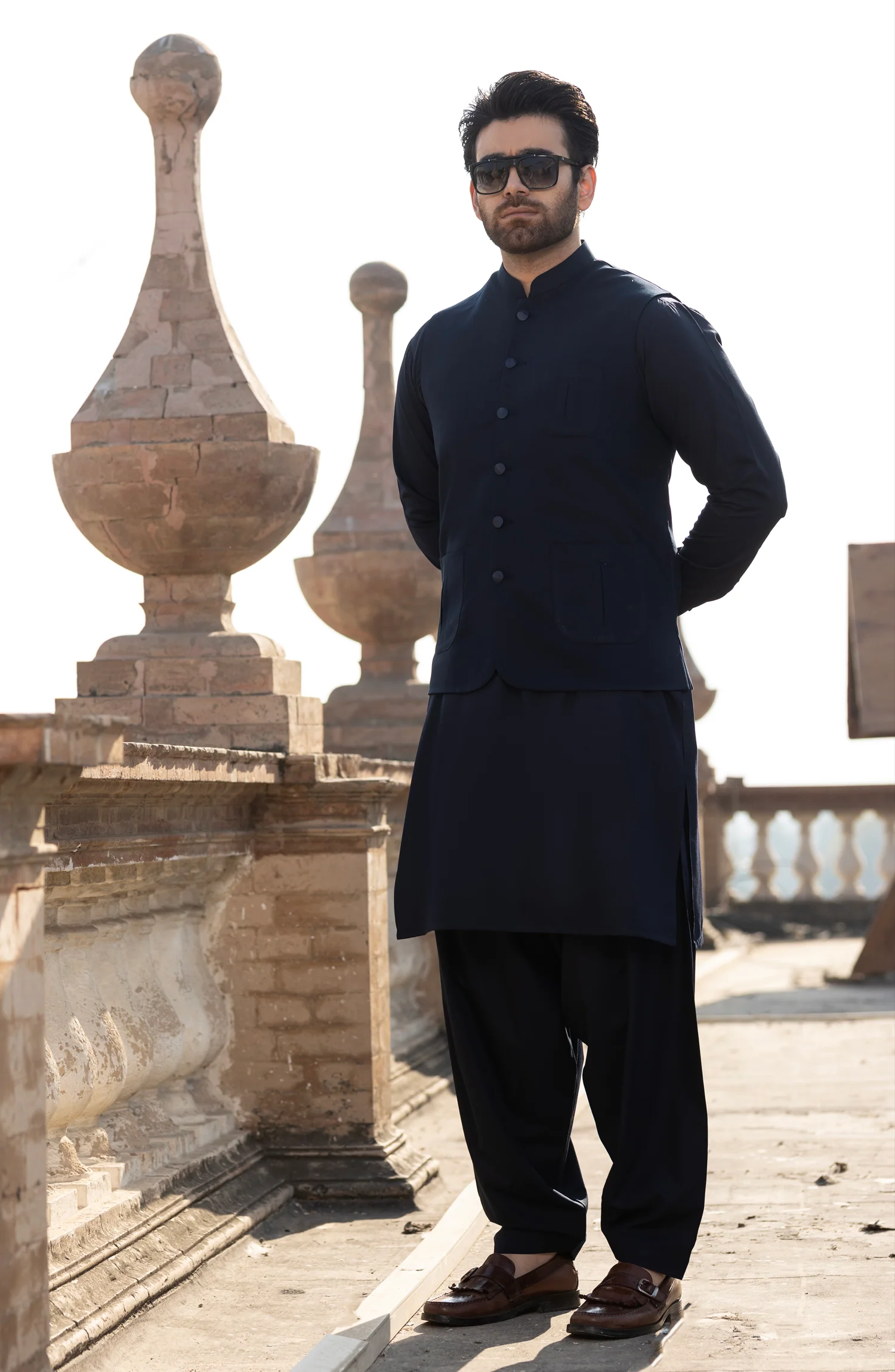 NAVY BLENDED KAMEEZ SHALWAR WAISTCOAT - Image 7