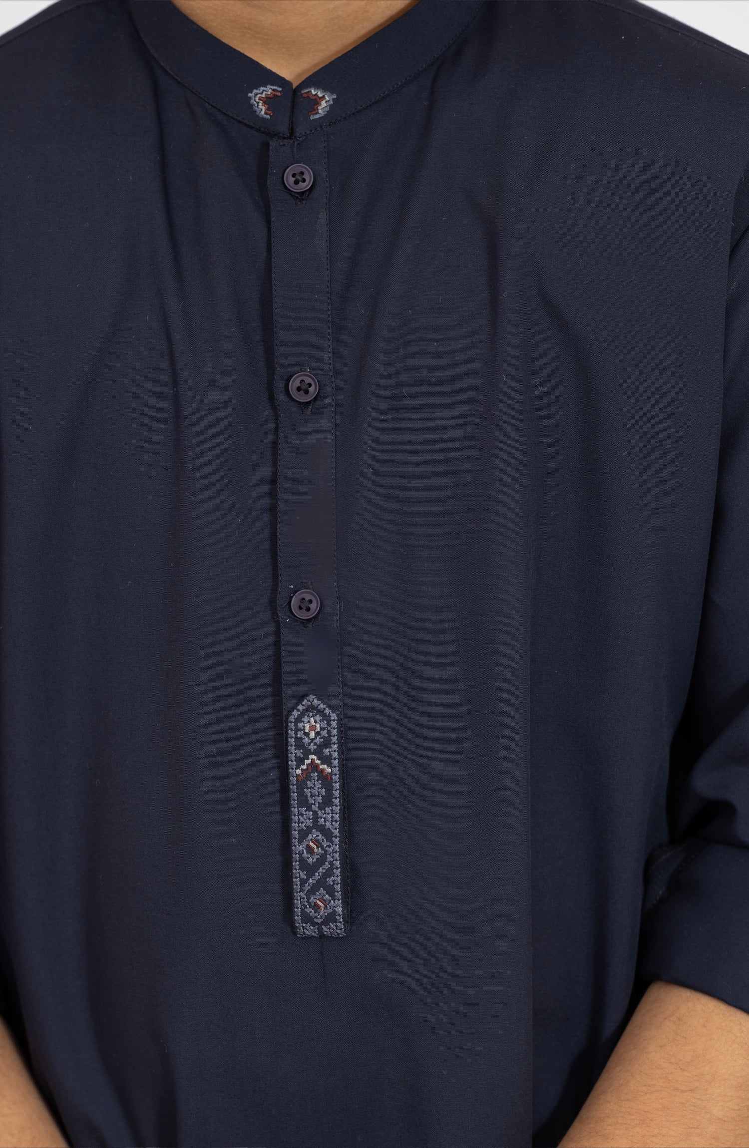 NAVY EMBROIDERED BLENDED KAMEEZ SHALWAR - Image 2