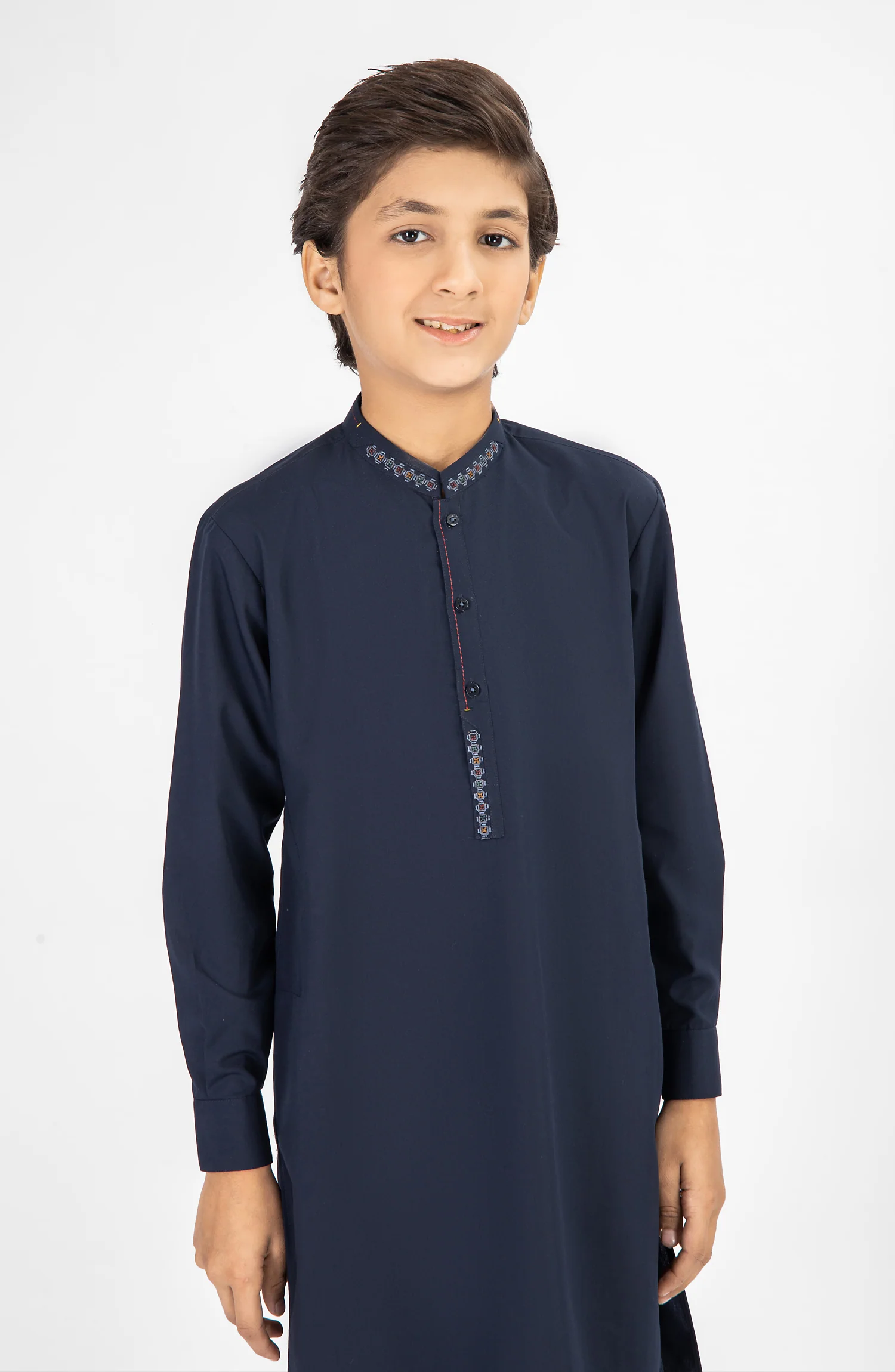 NAVY EMBROIDERED KURTA PAJAMA - Image 2