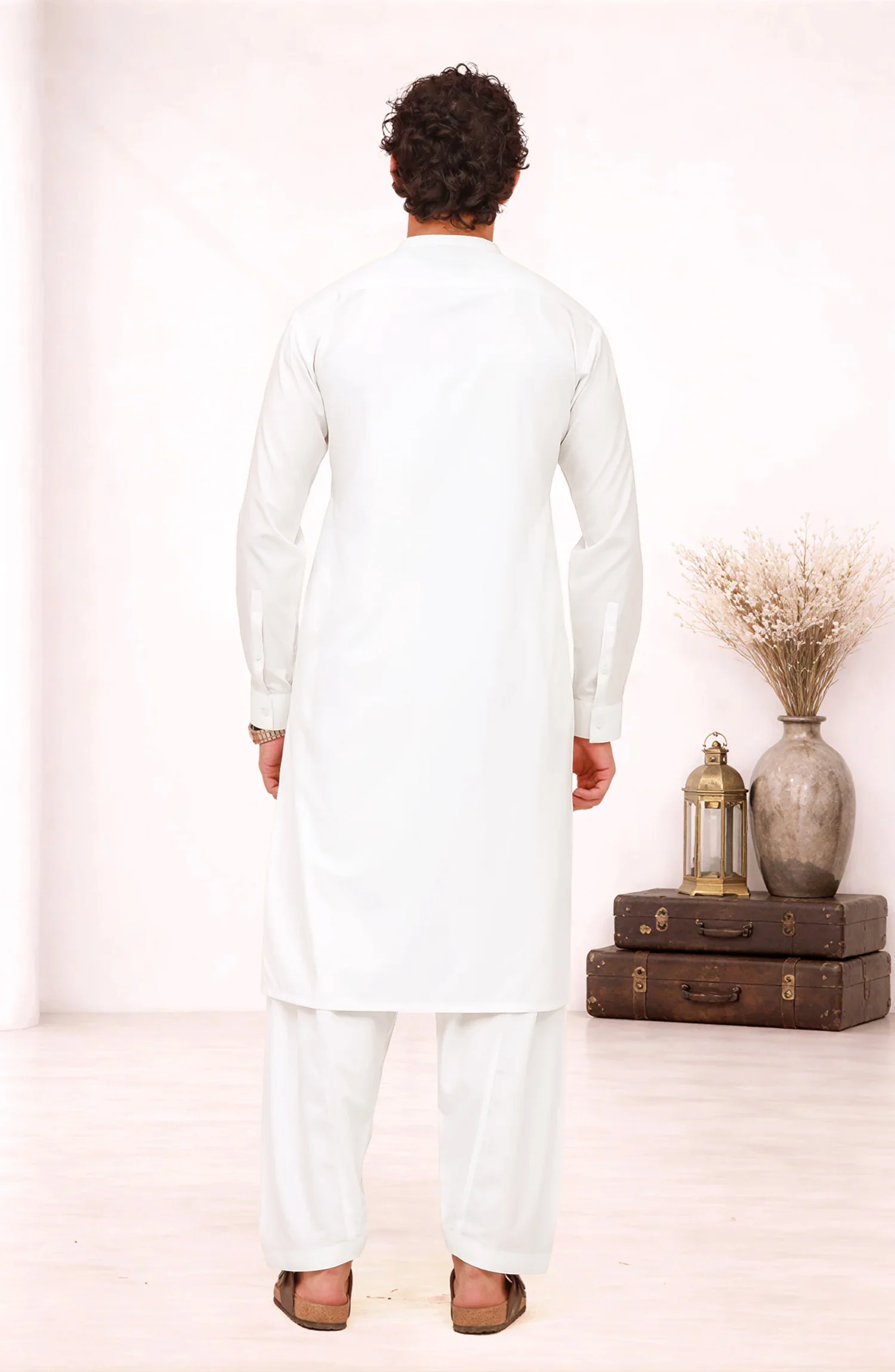 OFF-WHITE BLENDED EMBROIDERED KAMEEZ SHALWAR - Image 5